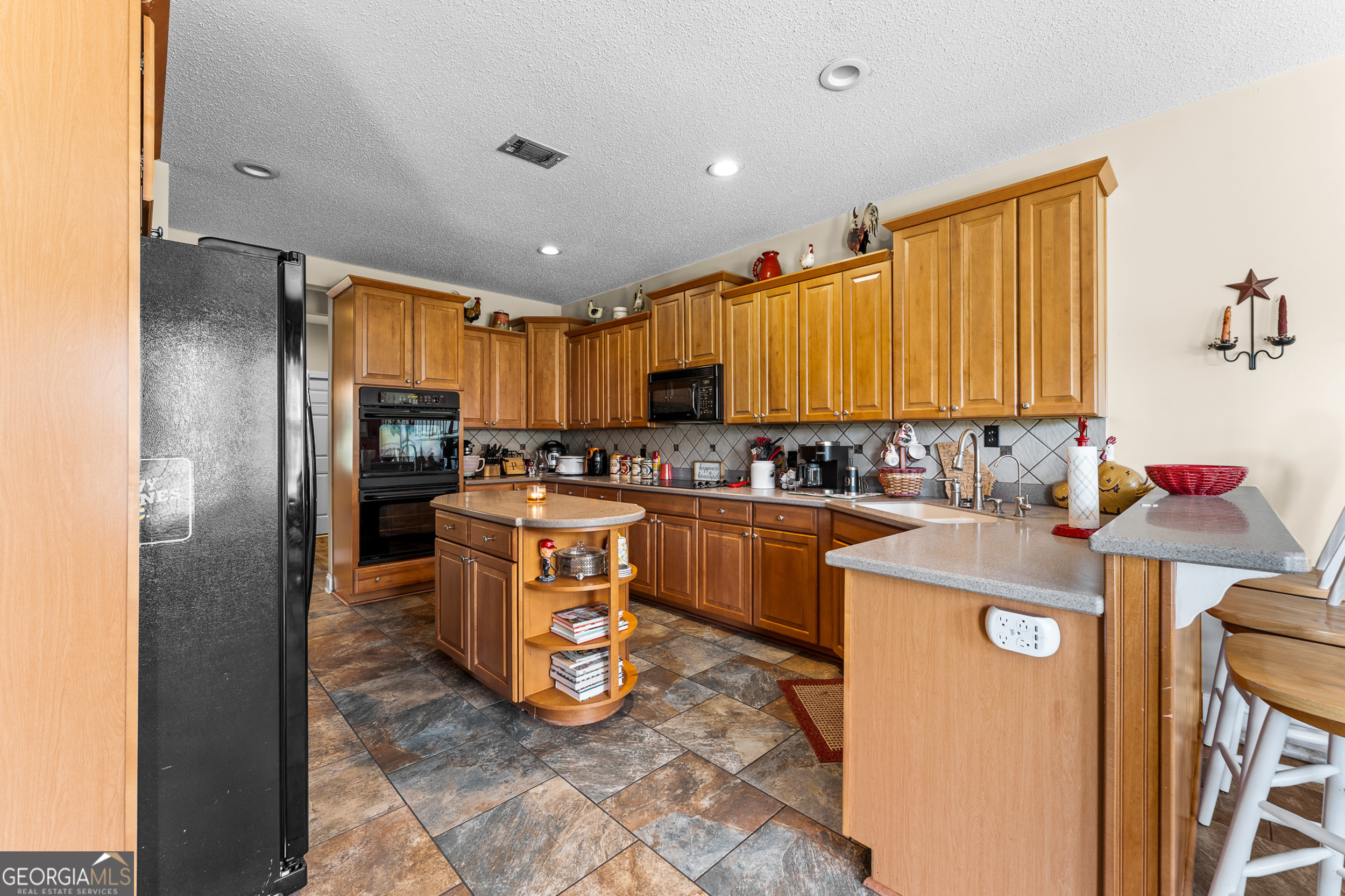 19 Hollow Oak Drive Property Photo 22