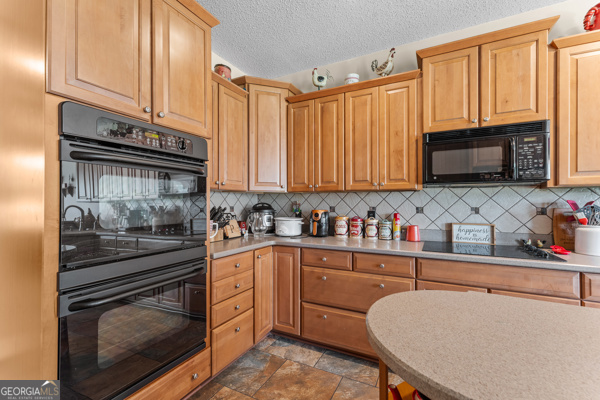 19 Hollow Oak Drive Property Photo 23