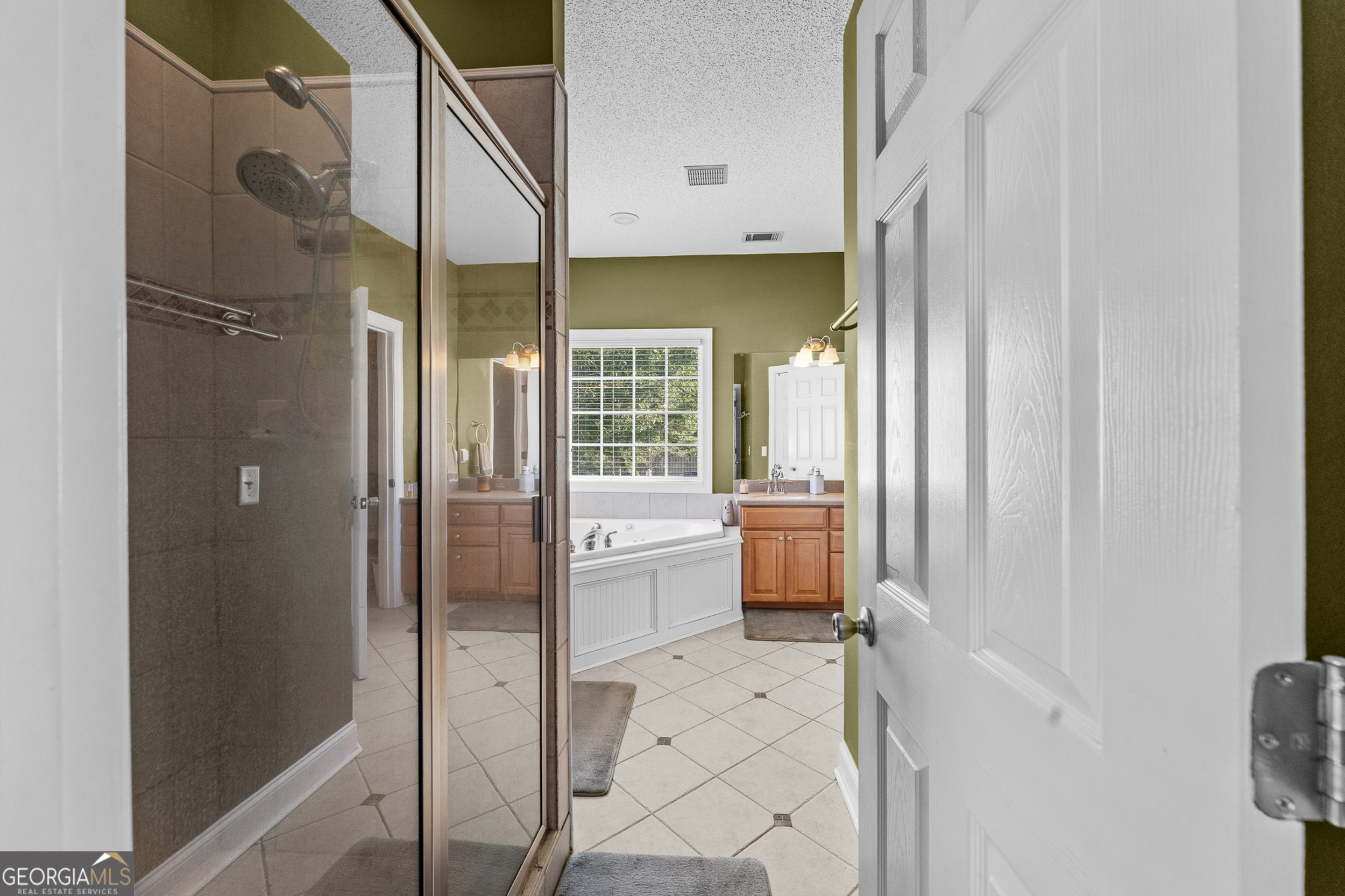19 Hollow Oak Drive Property Photo 29