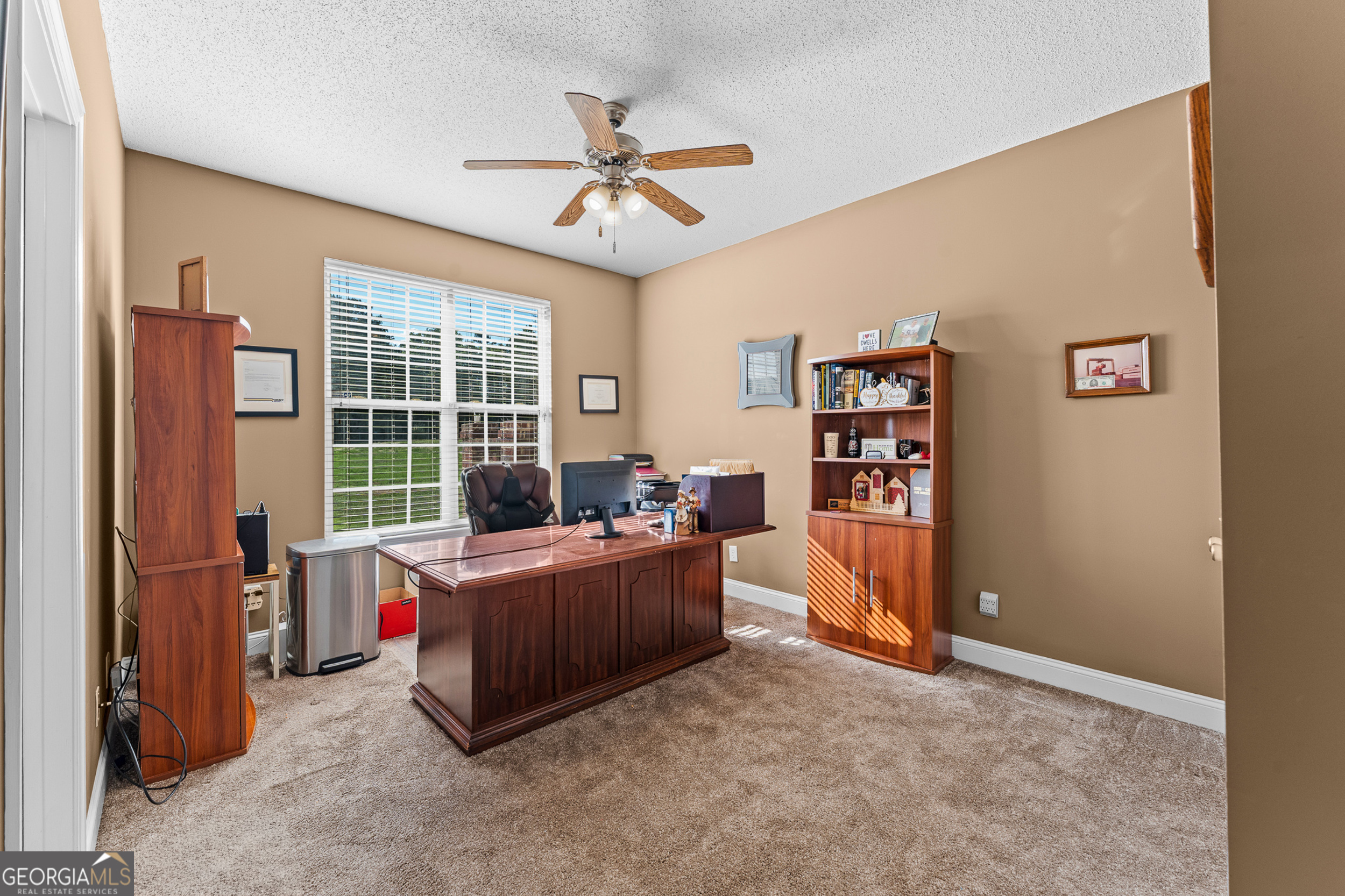 19 Hollow Oak Drive Property Photo 32