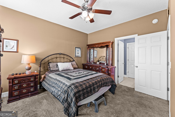 19 Hollow Oak Drive Property Photo 33
