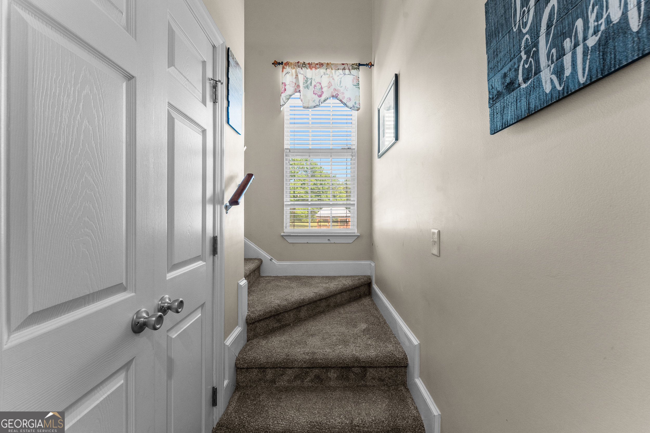 19 Hollow Oak Drive Property Photo 42