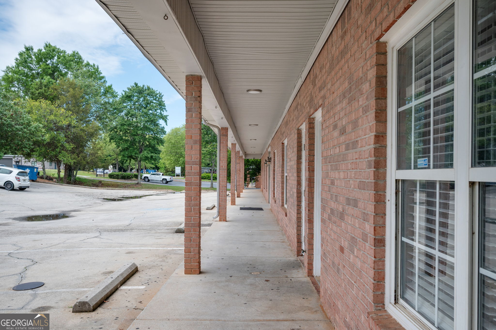 2220 Commerce Place Property Photo 3