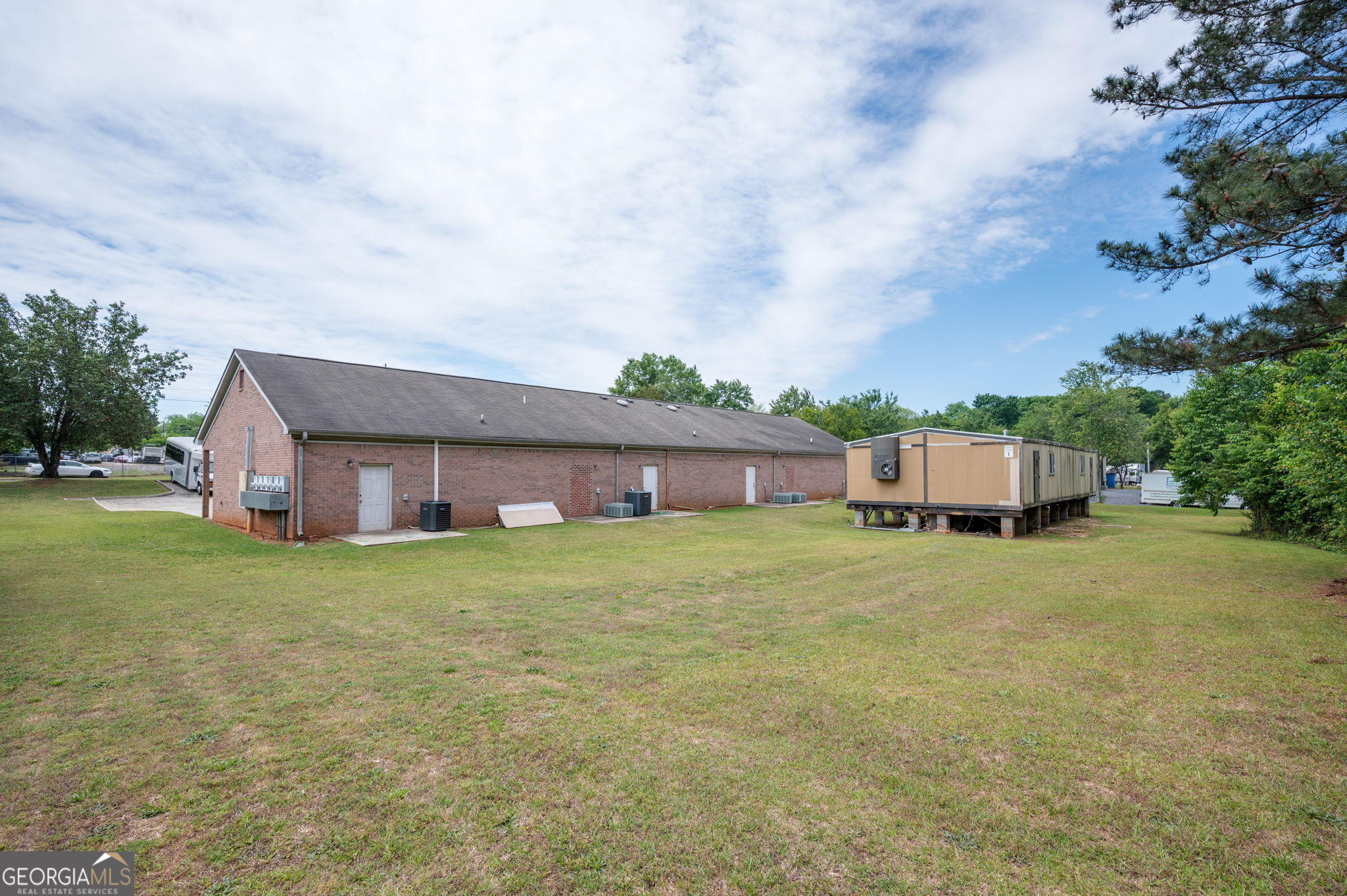 2220 Commerce Place Property Photo 4