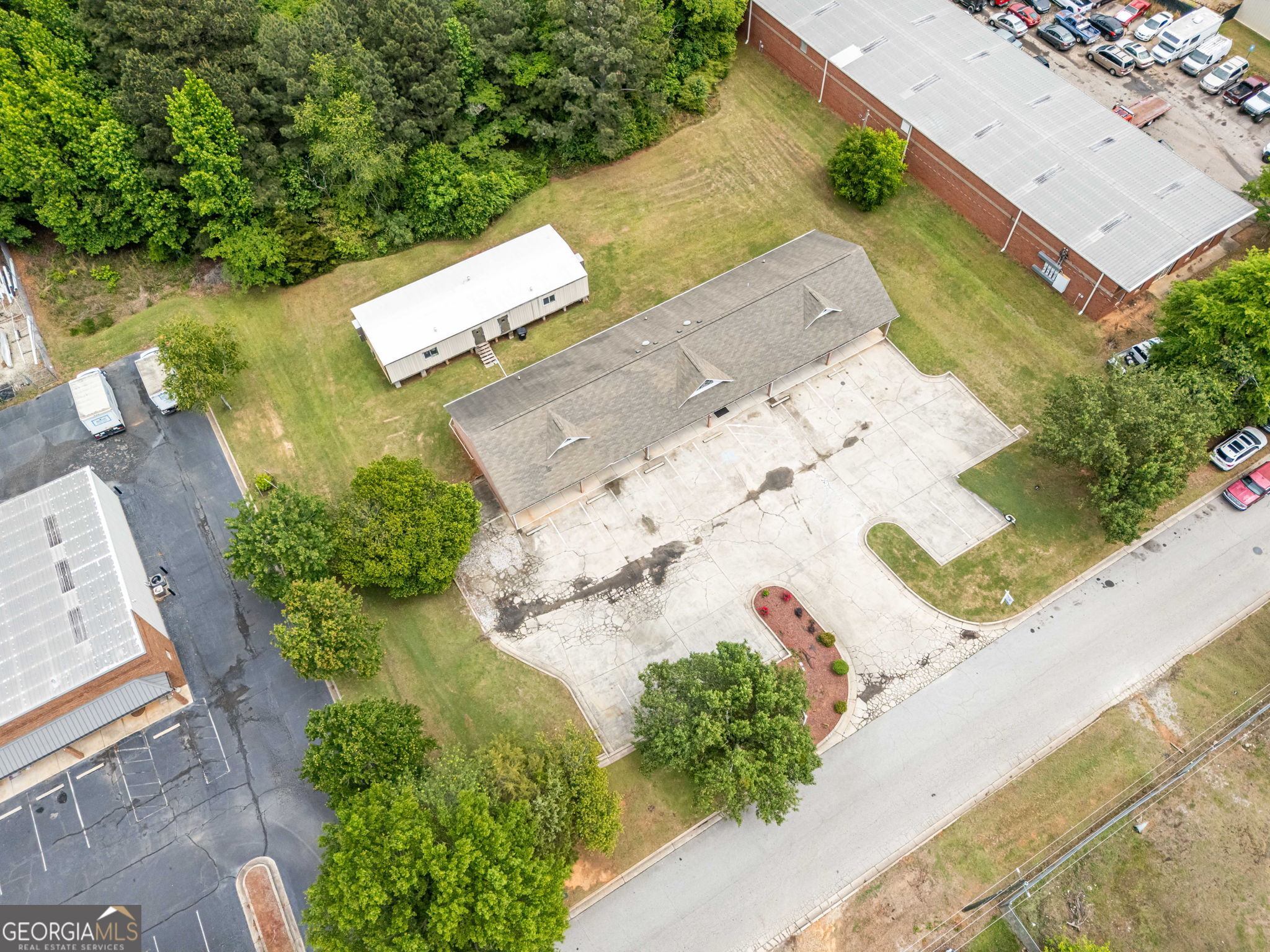2220 Commerce Place Property Photo 21
