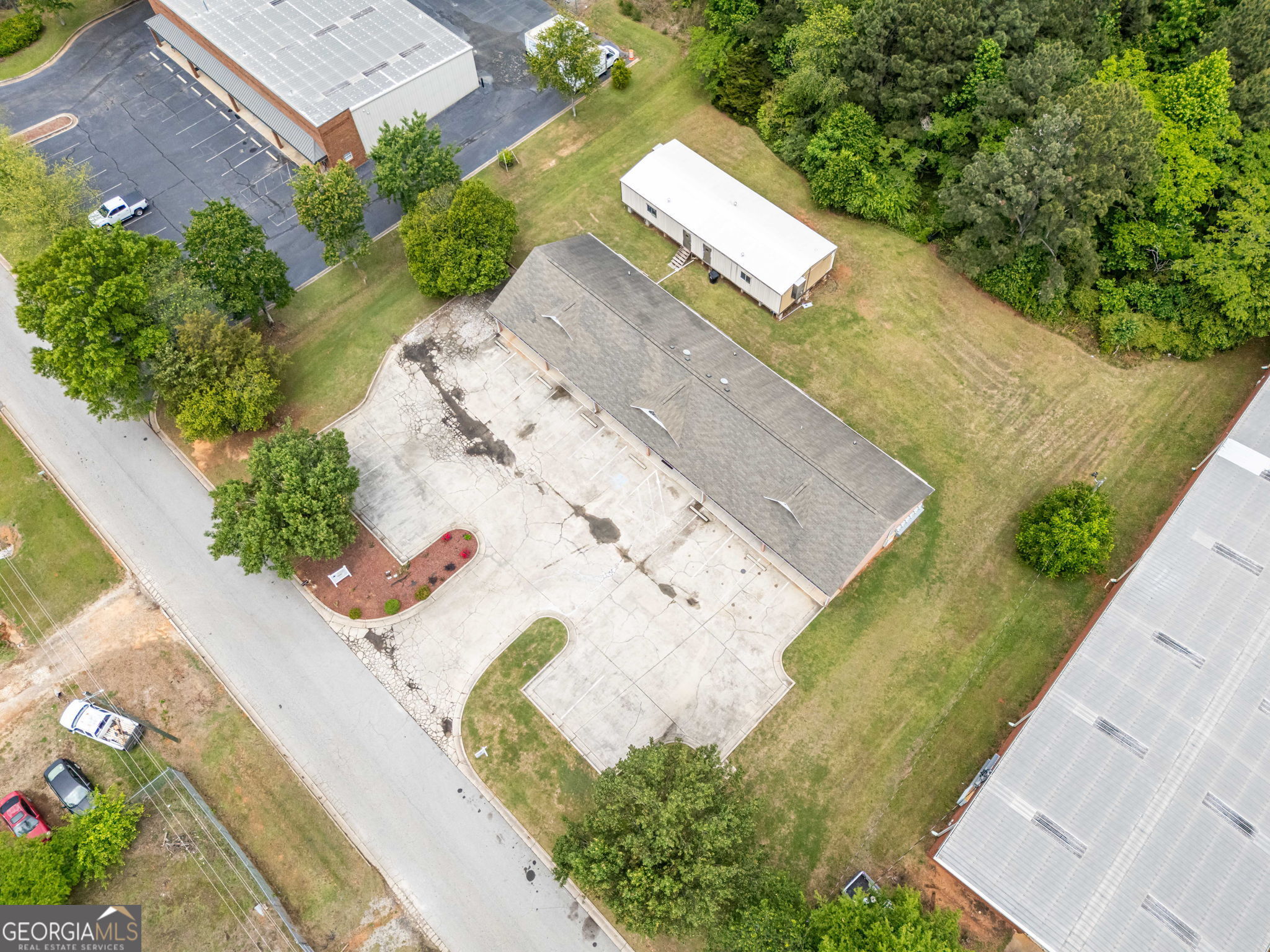 2220 Commerce Place Property Photo 22