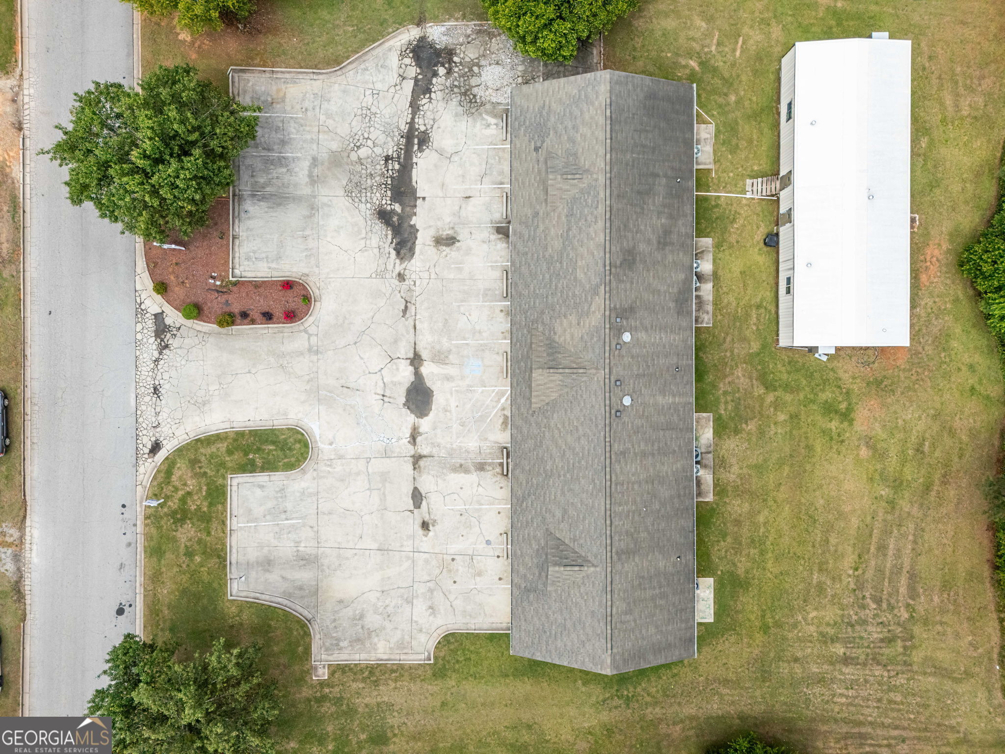 2220 Commerce Place Property Photo 23