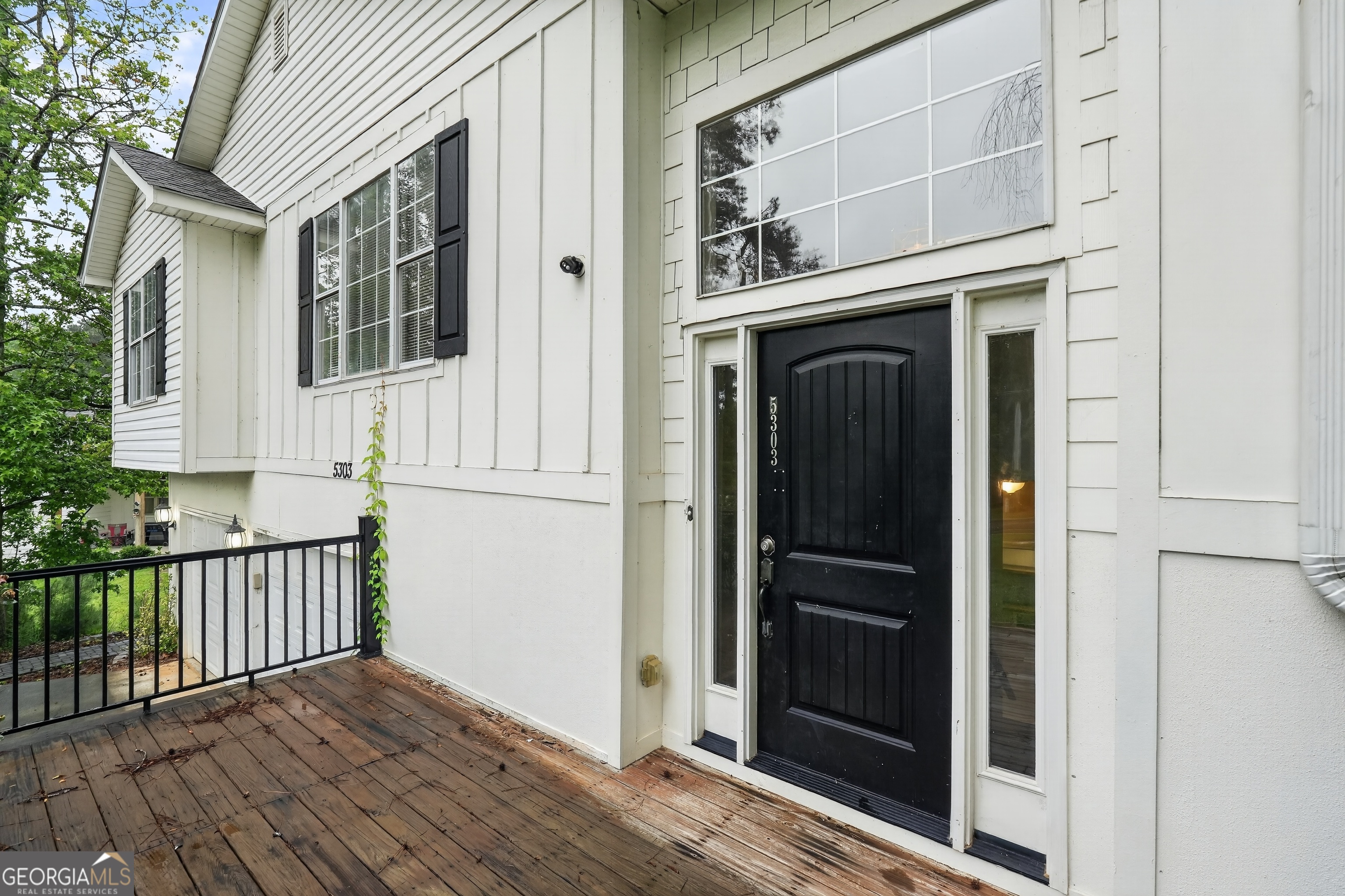 5303 Greenway Drive Property Photo 4