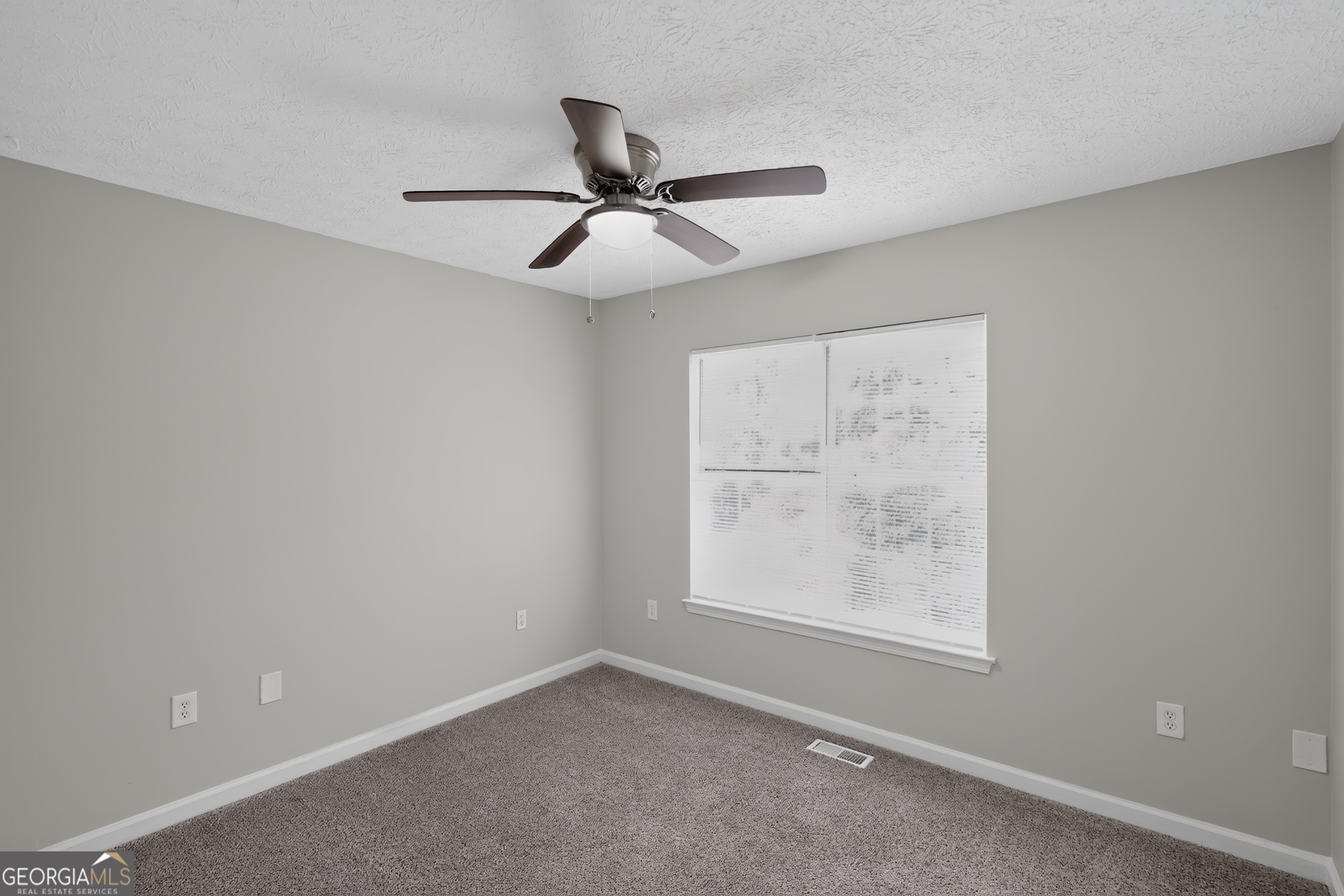 5303 Greenway Drive Property Photo 16