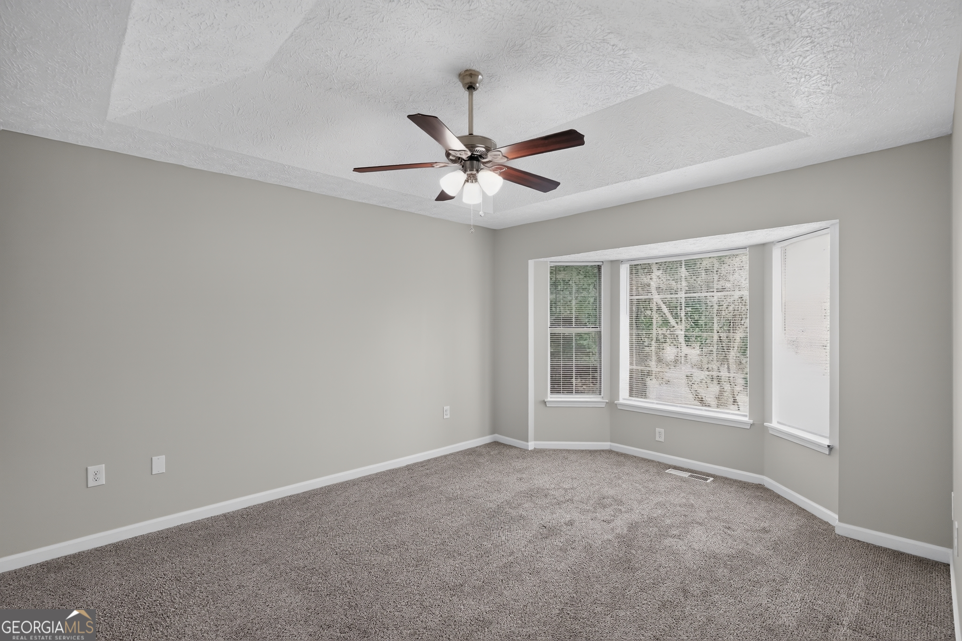 5303 Greenway Drive Property Photo 17