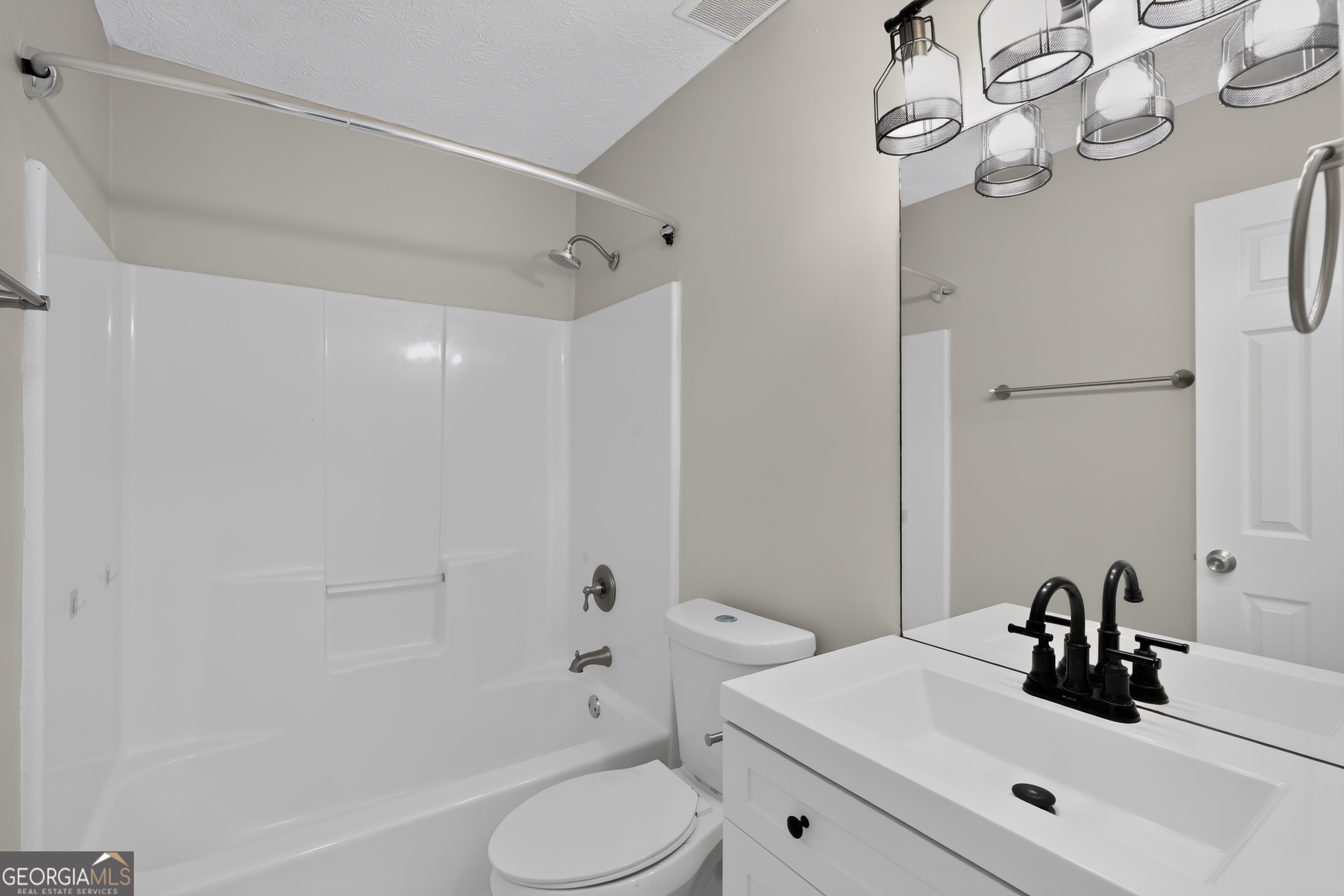 5303 Greenway Drive Property Photo 20