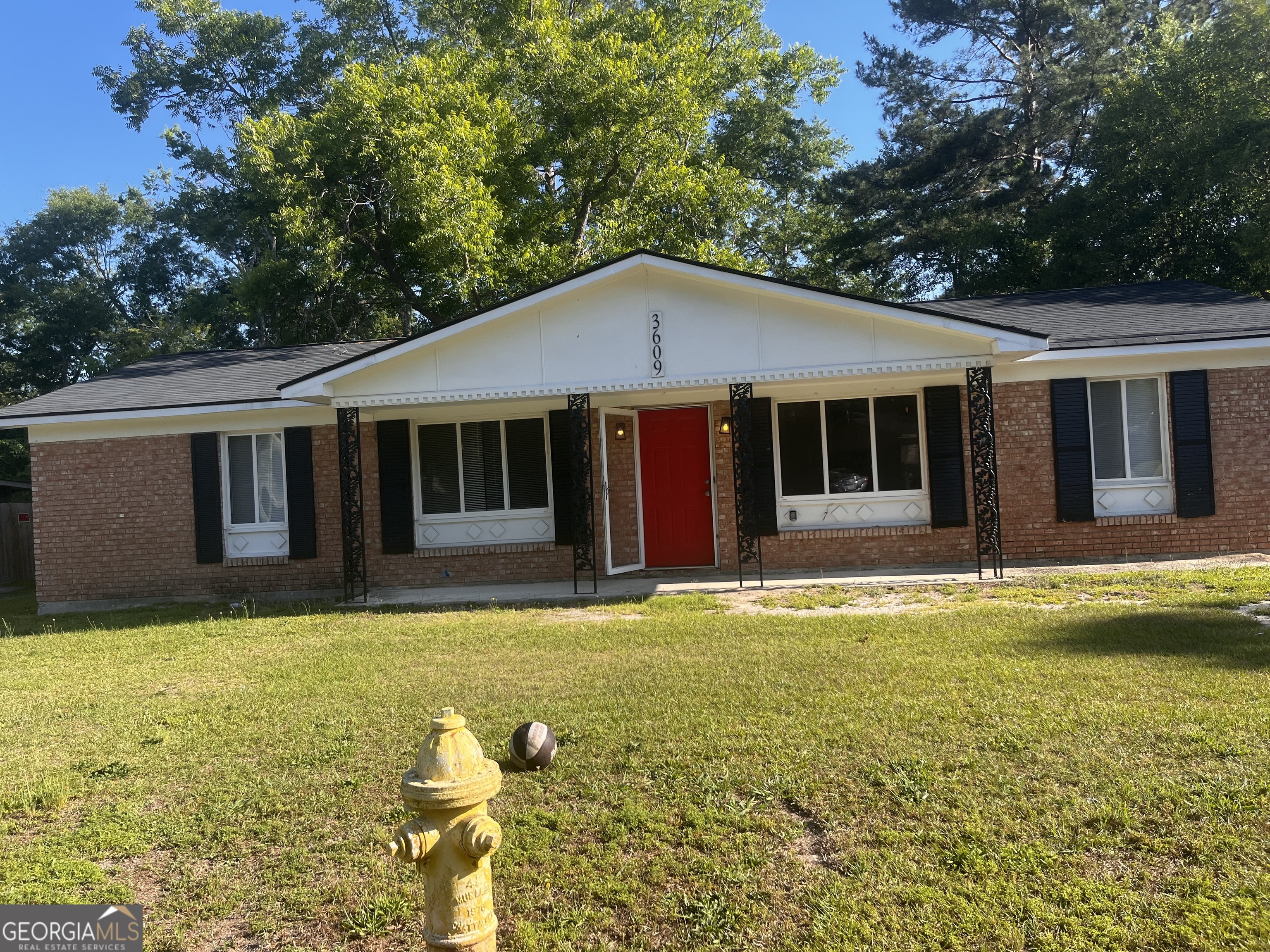 3609 Massoit Drive Property Photo 2