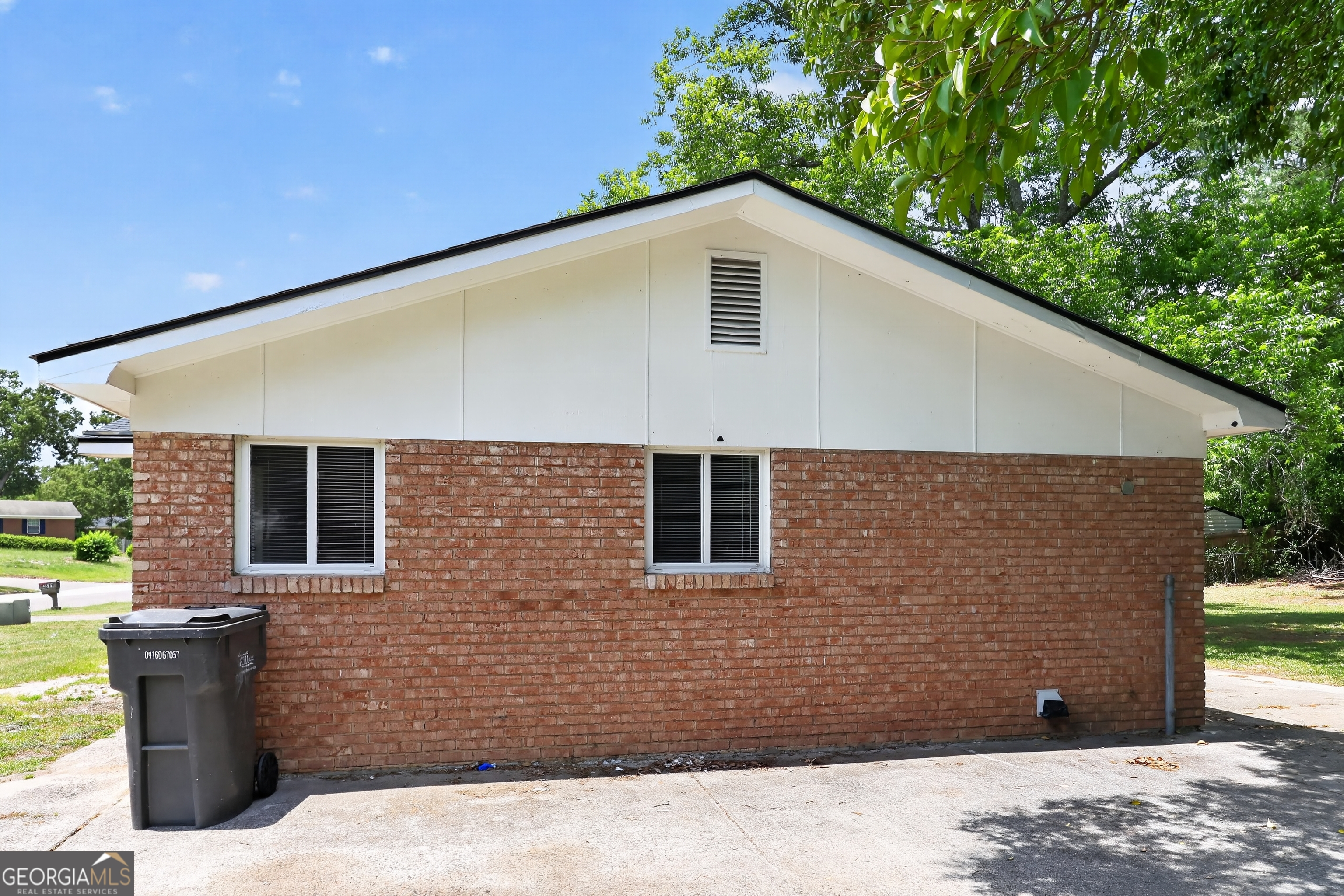 3609 Massoit Drive Property Photo 4