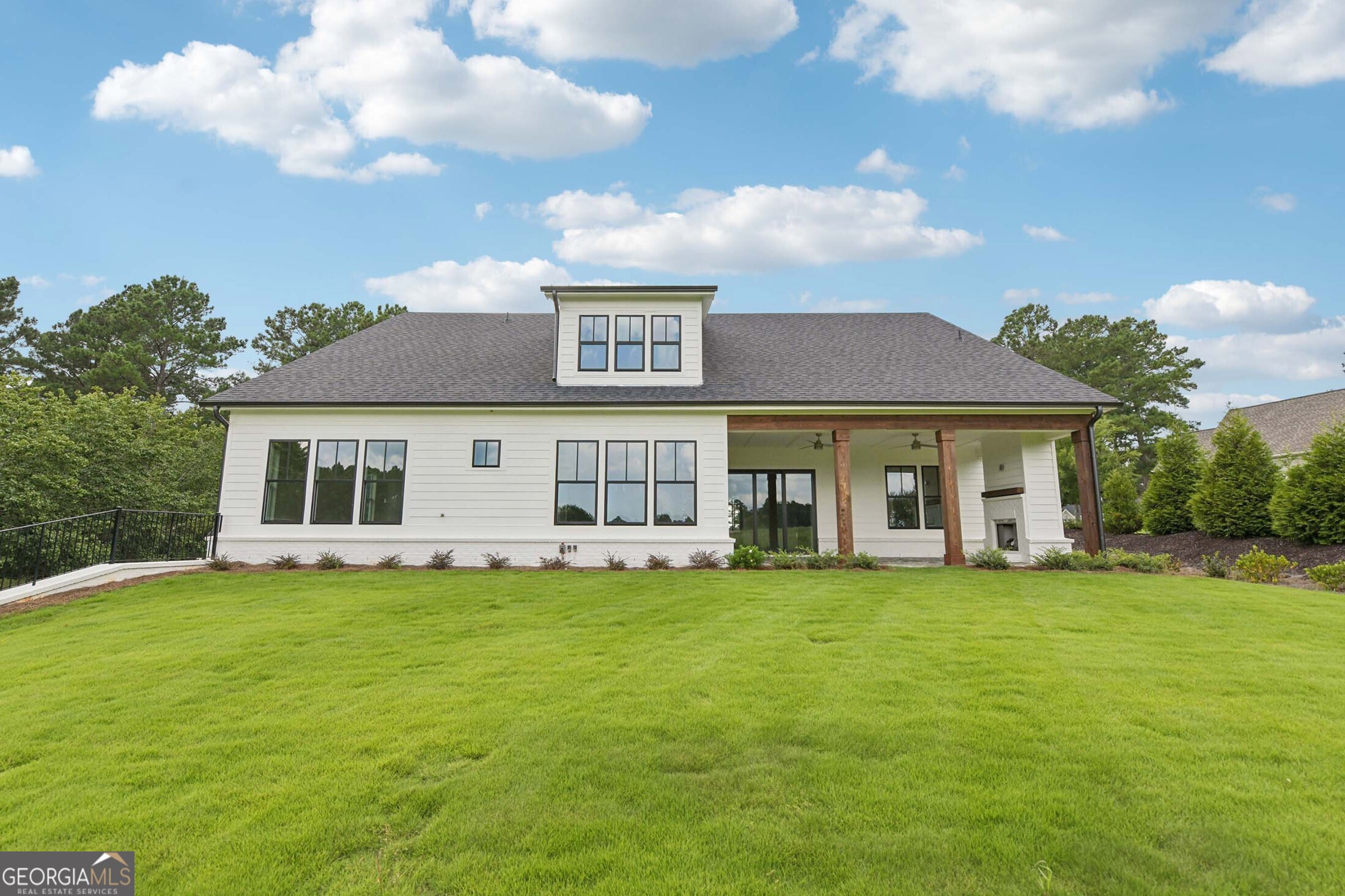 203 Eagles Way Property Photo 3