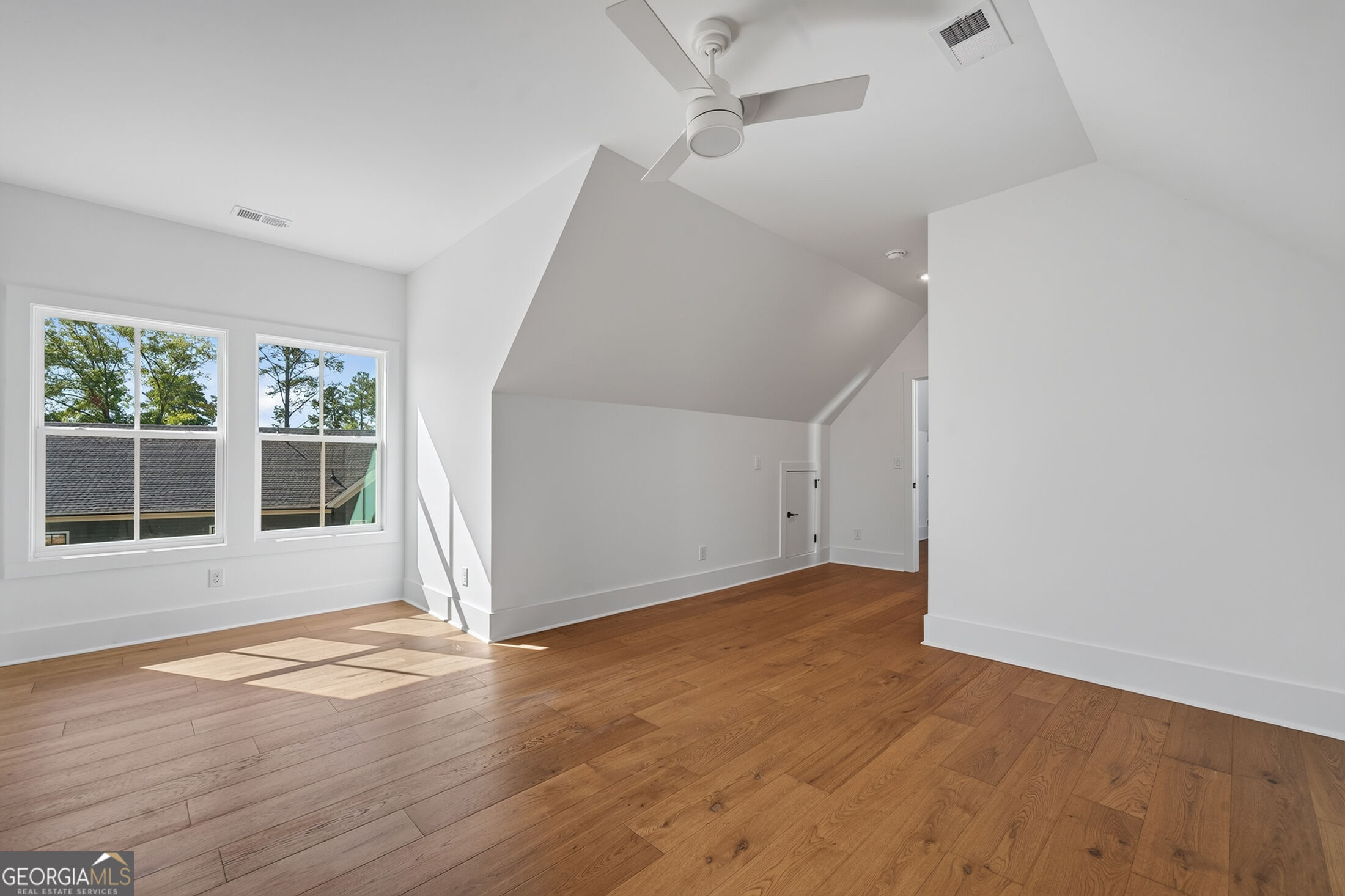 203 Eagles Way Property Photo 32