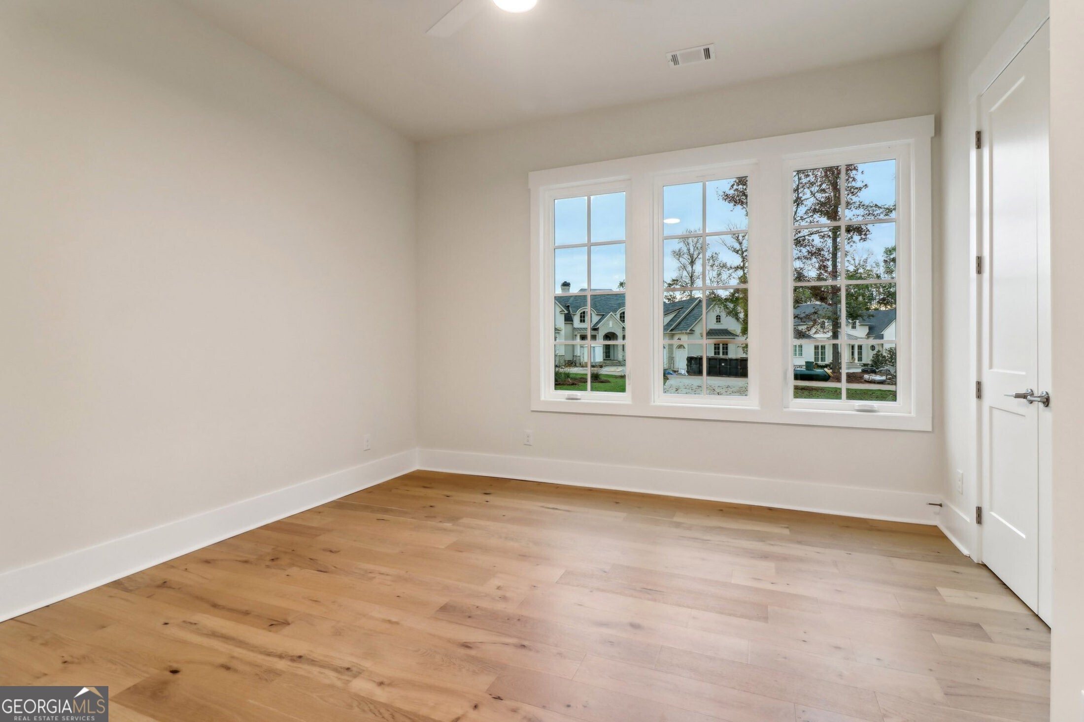 203 Eagles Way Property Photo 35