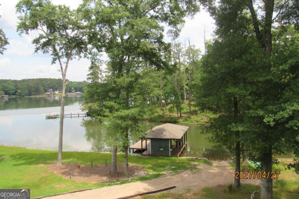 138 Cedar Lake Drive Sw Property Photo 4