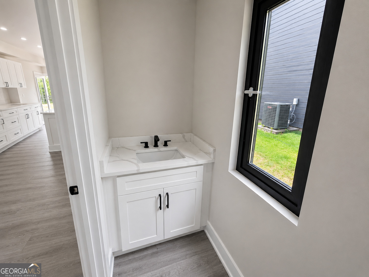 314 E Quilly Street Property Photo 6