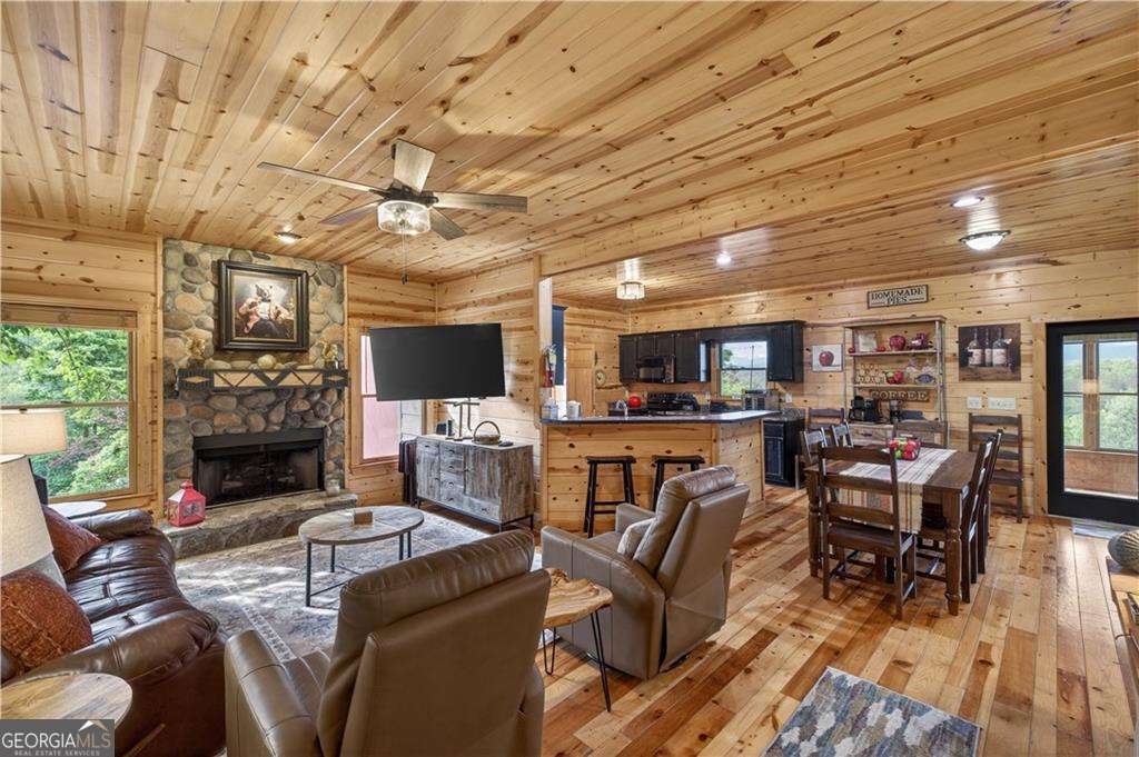170 Wildwood Court Property Photo 6