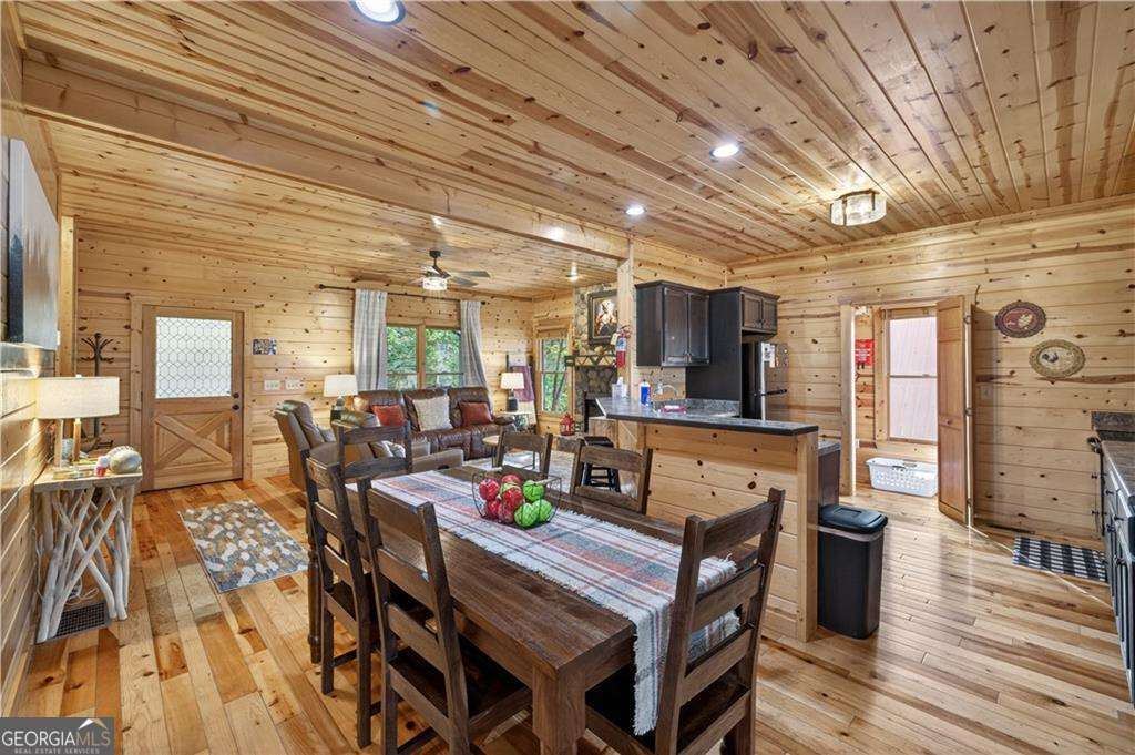 170 Wildwood Court Property Photo 8