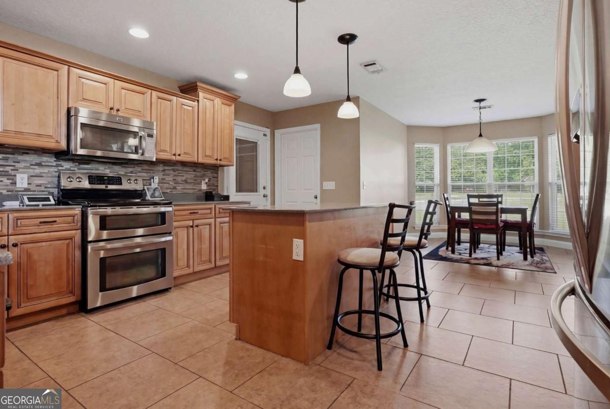 112 Manor Drive Property Photo 16