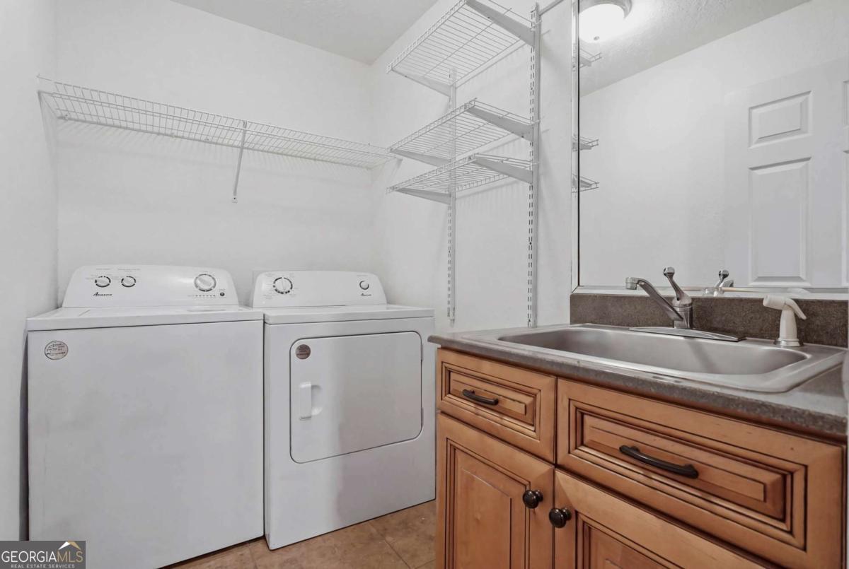 112 Manor Drive Property Photo 37
