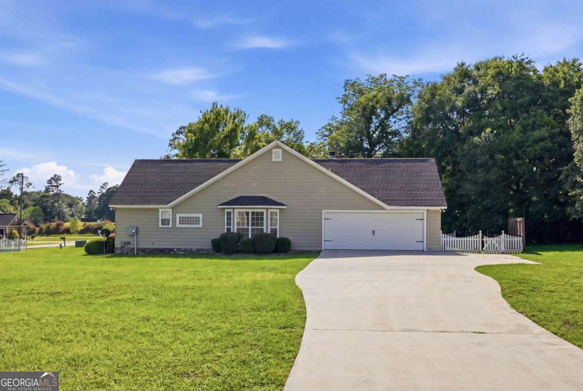 112 Manor Drive Property Photo 44
