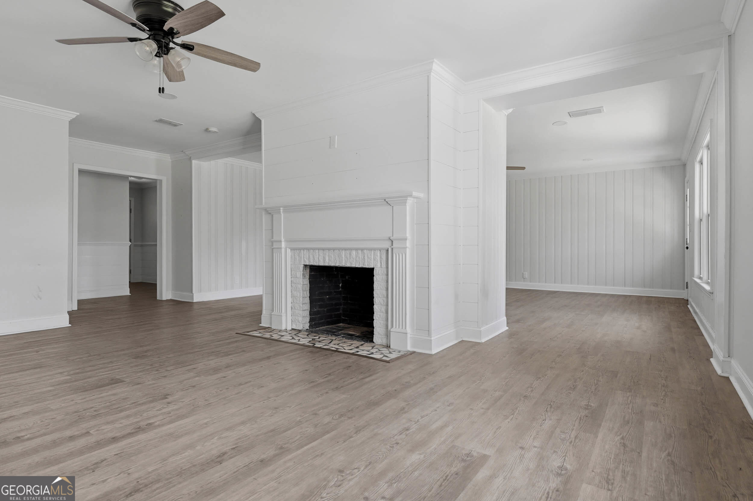 1009 Summit Drive Property Photo 9