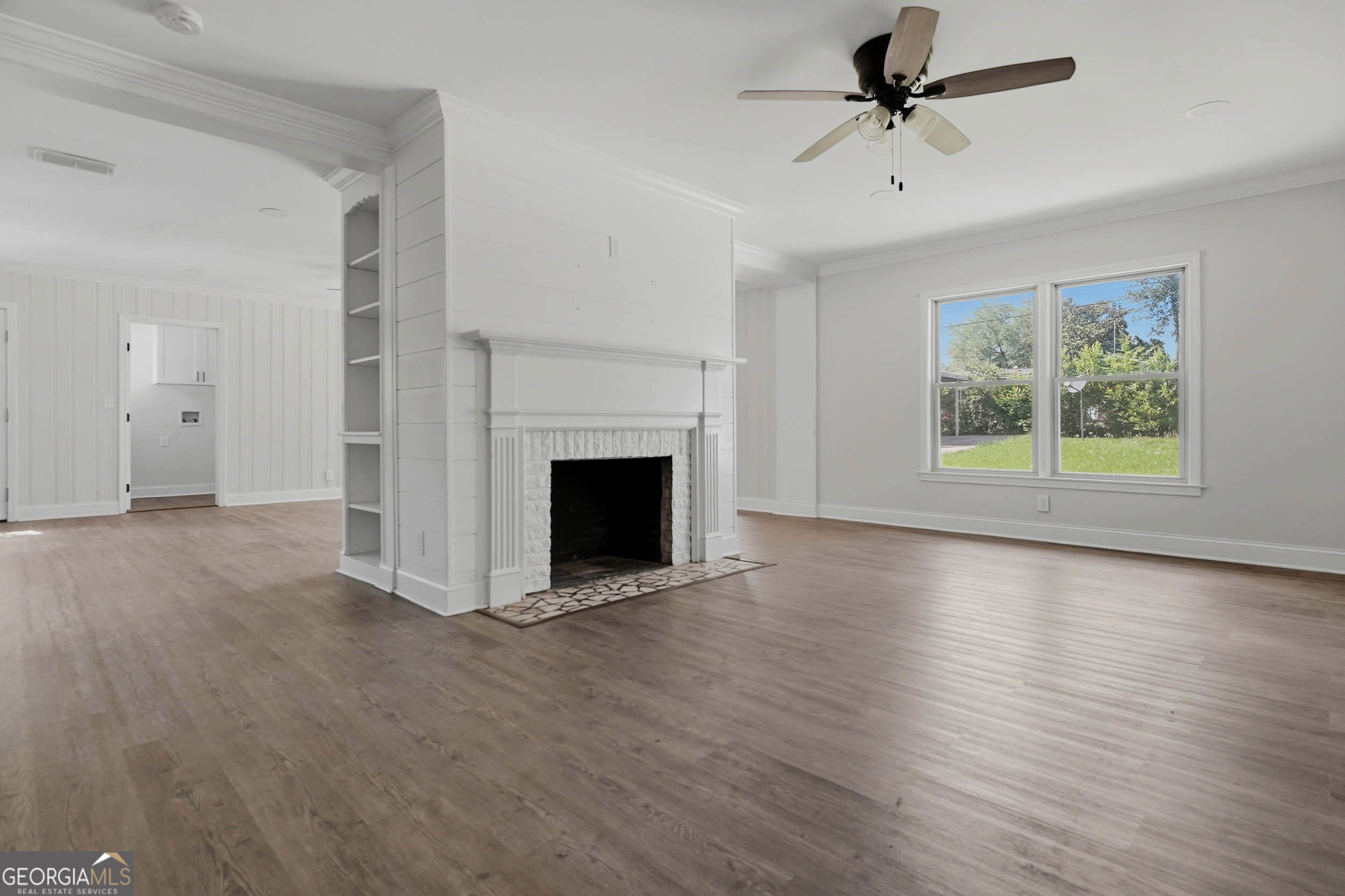 1009 Summit Drive Property Photo 10