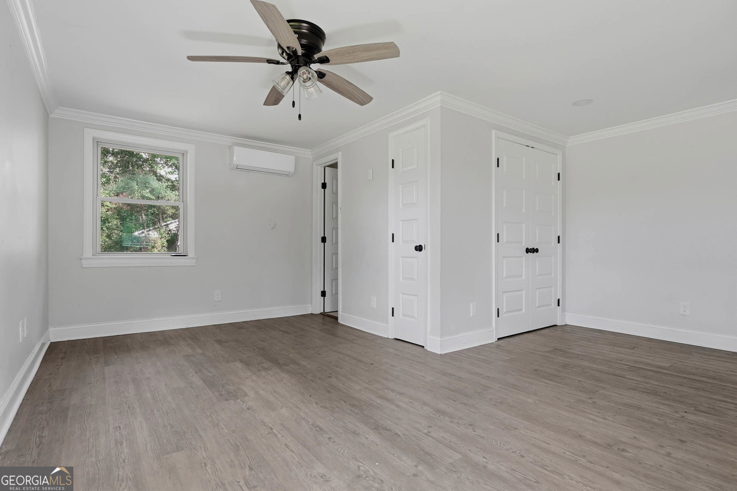 1009 Summit Drive Property Photo 11