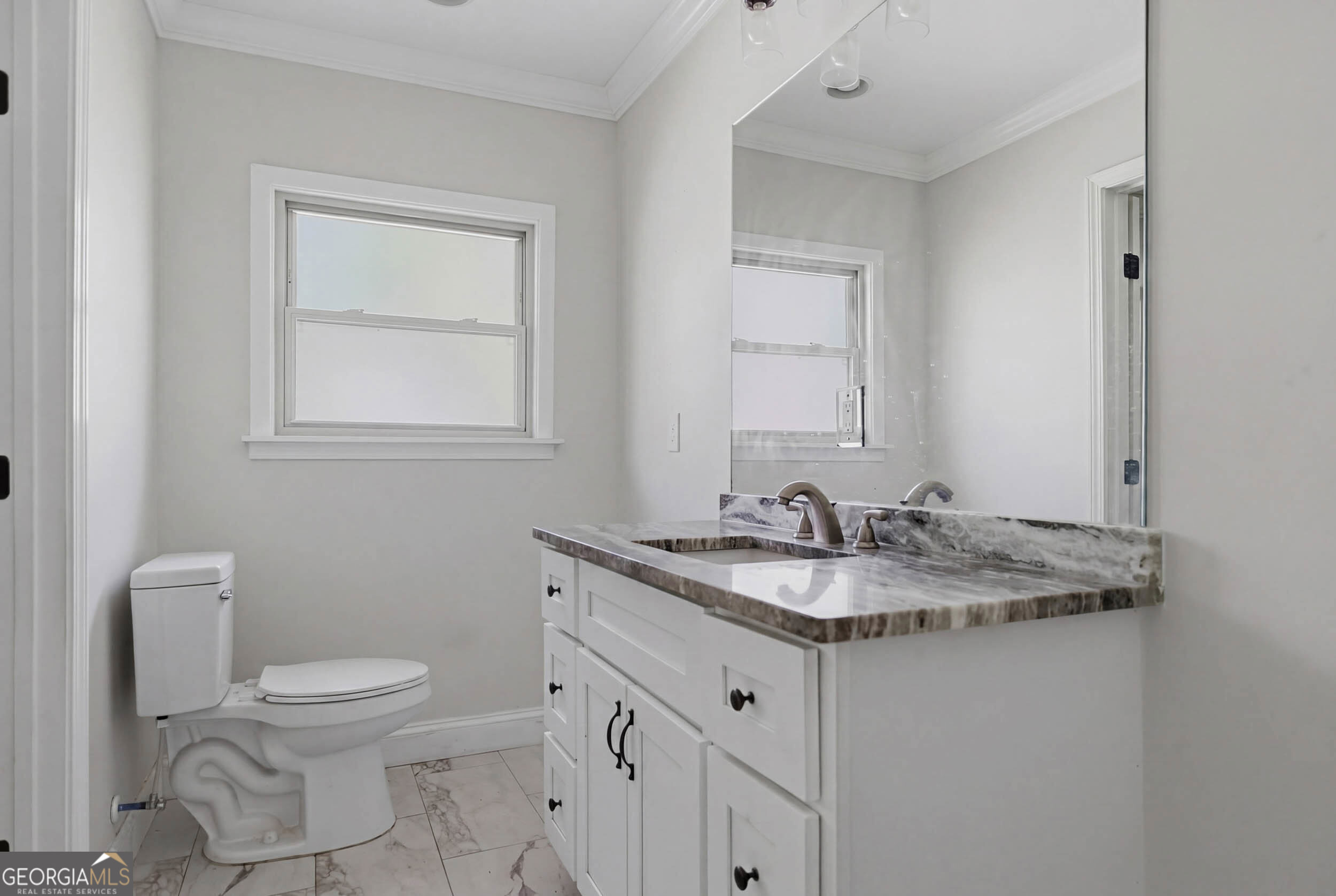 1009 Summit Drive Property Photo 15