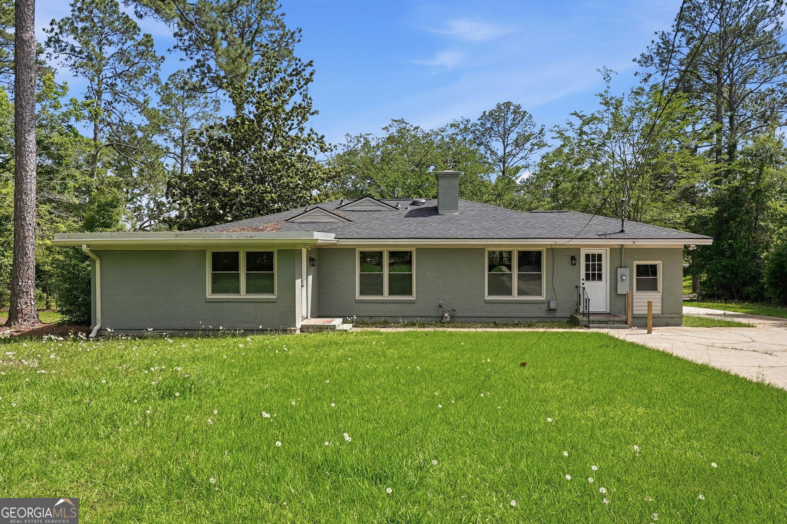 1009 Summit Drive Property Photo 22