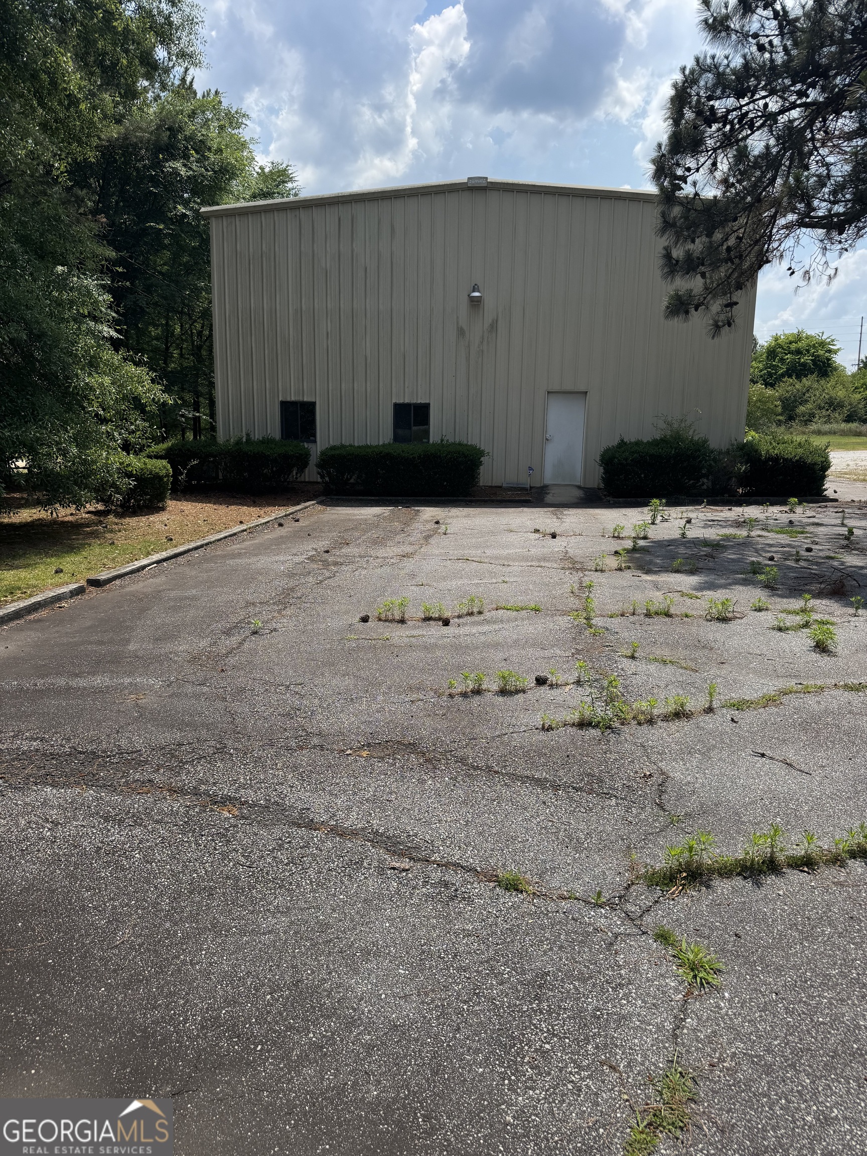 1035 Old Middleton Road Property Photo 2