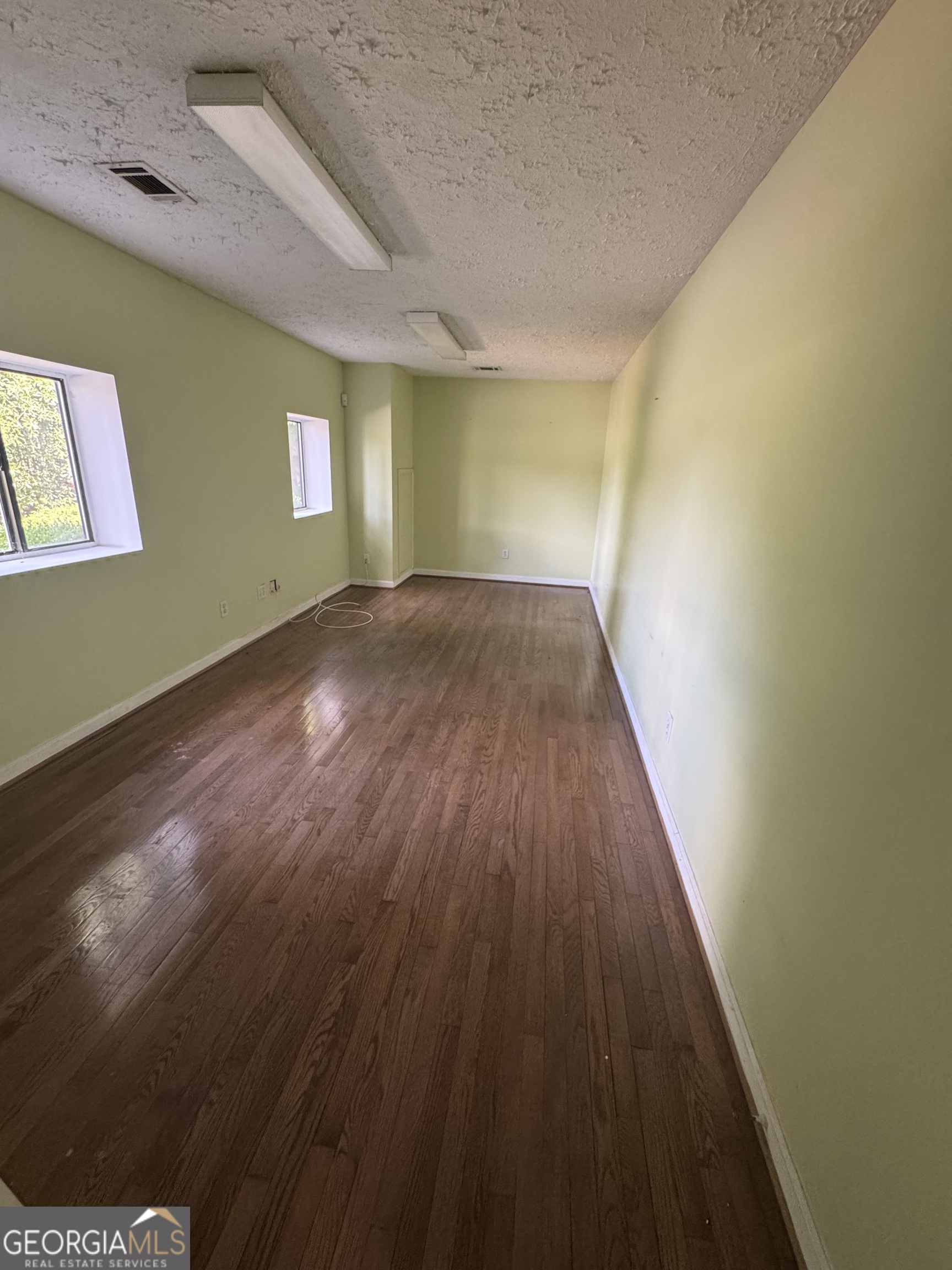 1035 Old Middleton Road Property Photo 4