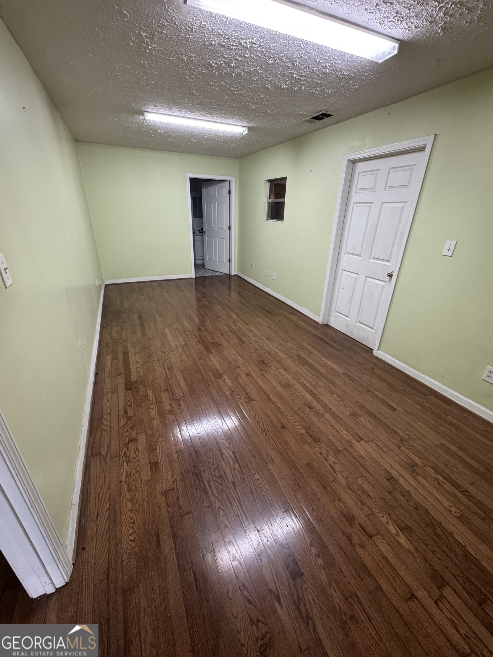 1035 Old Middleton Road Property Photo 6