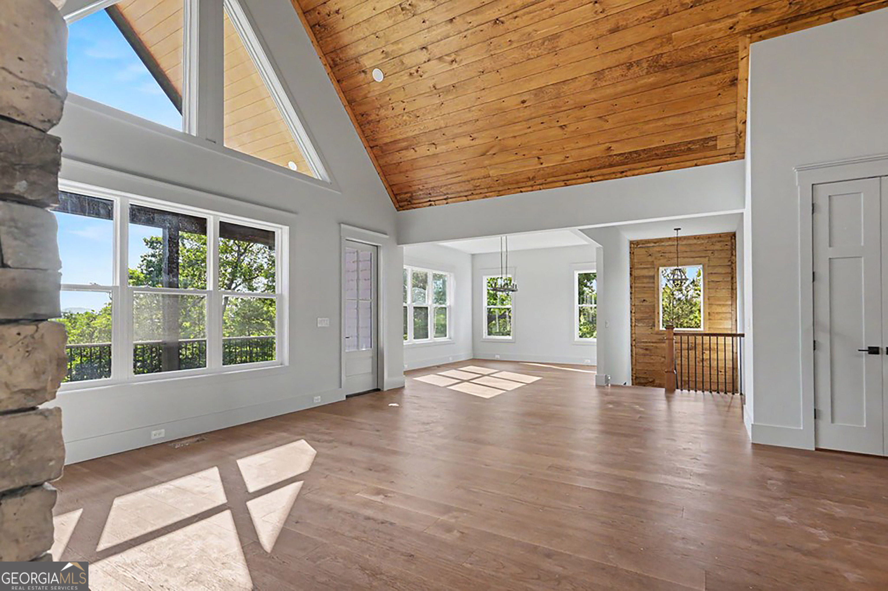 383 Rustic Barn Trail Property Photo 16