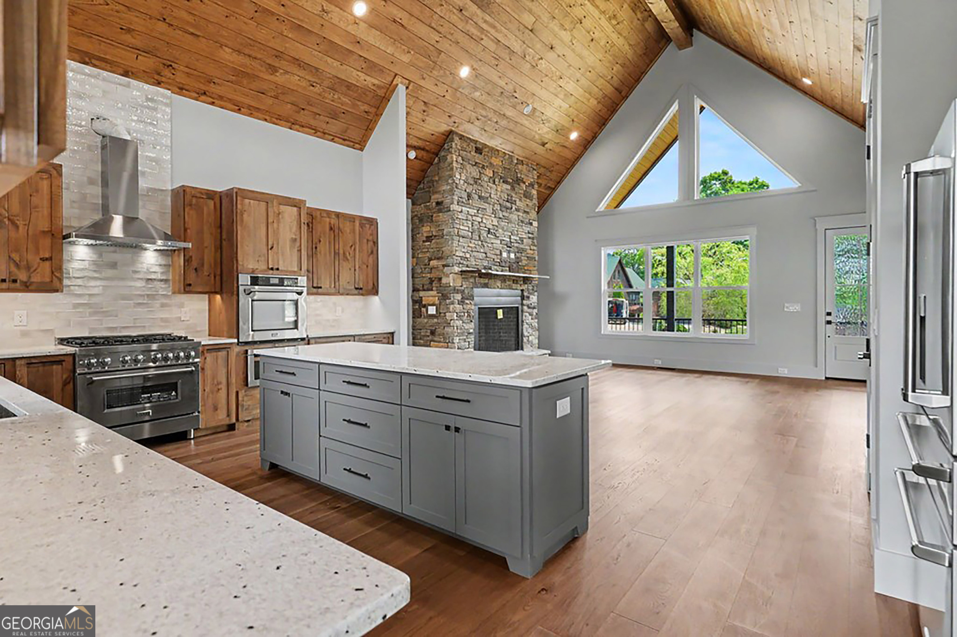 383 Rustic Barn Trail Property Photo 21