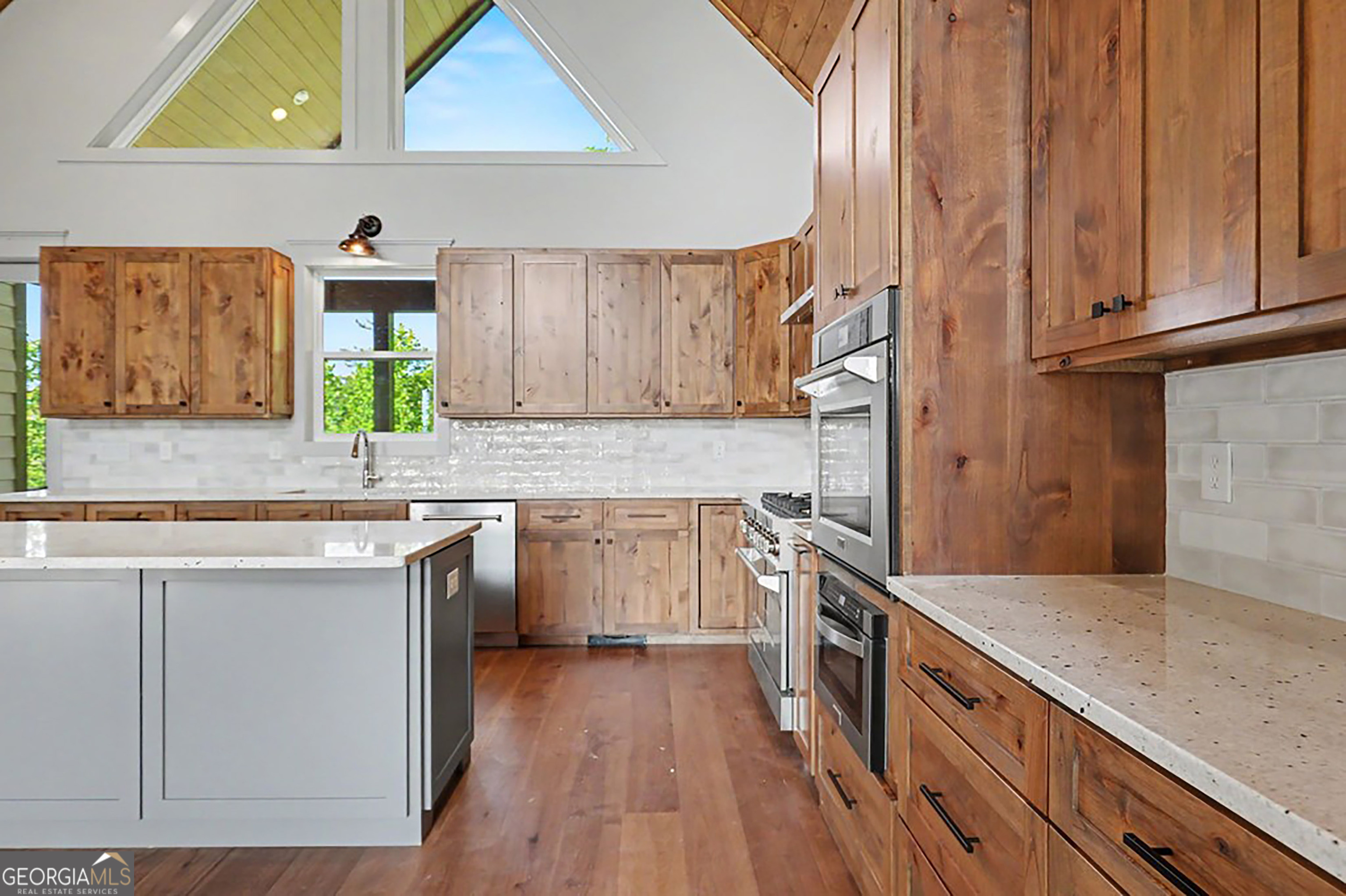 383 Rustic Barn Trail Property Photo 23