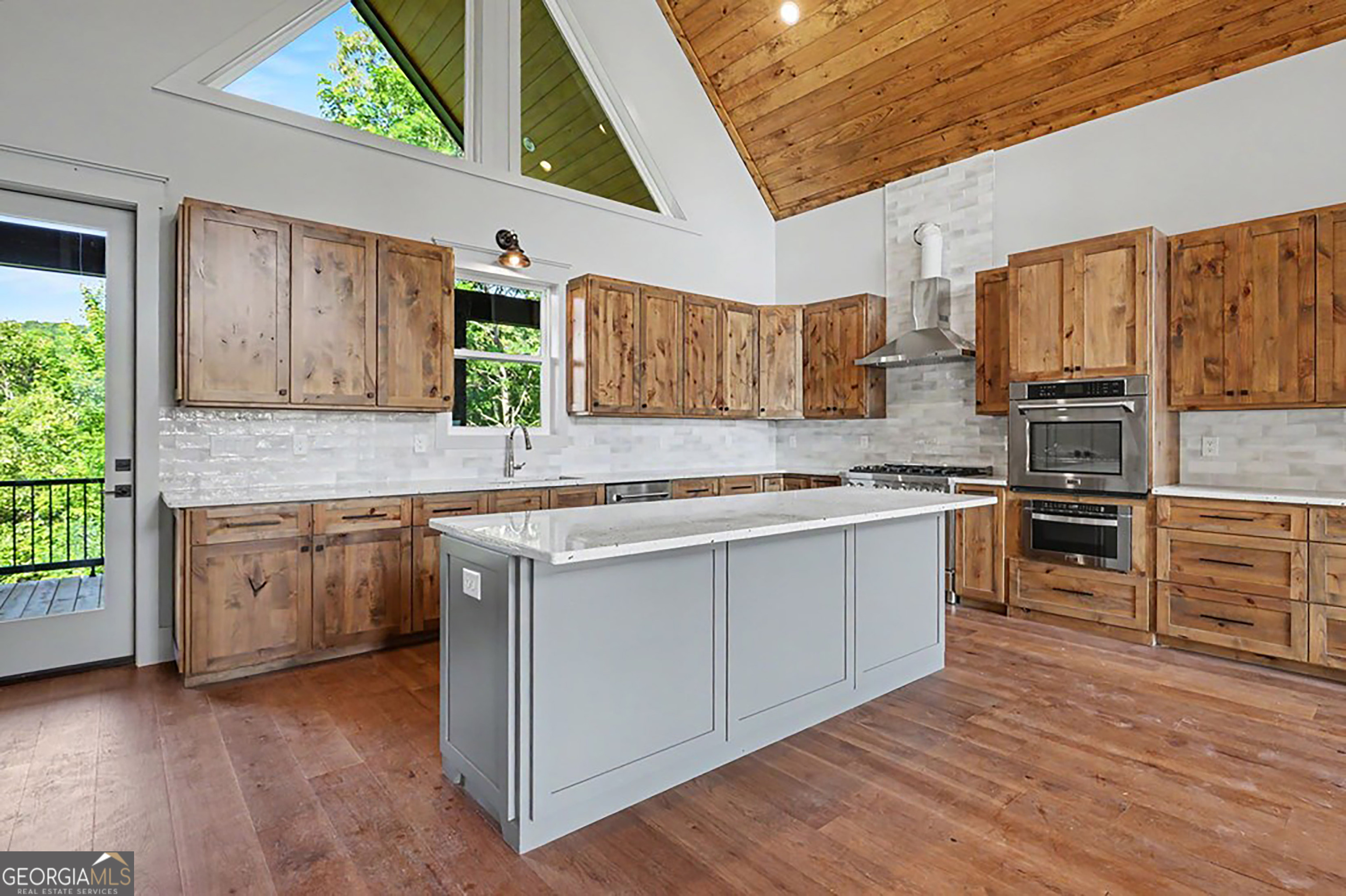 383 Rustic Barn Trail Property Photo 30