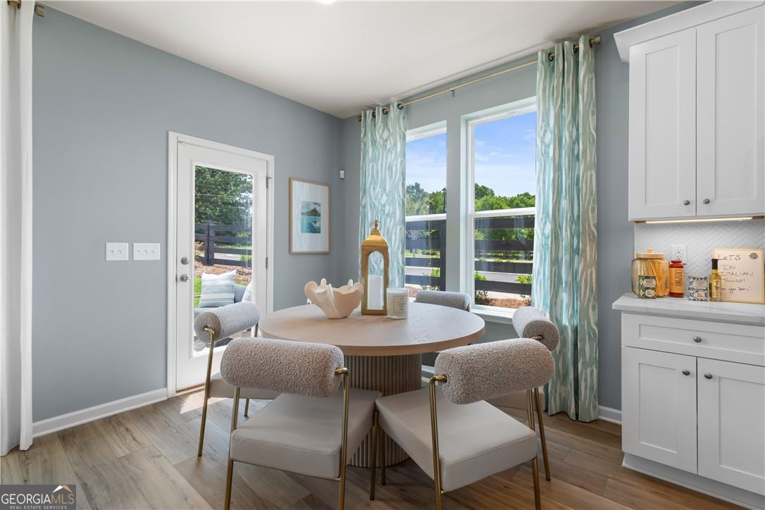 239 Abbotts Crossing Circle Property Photo 10