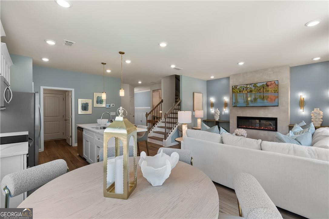 239 Abbotts Crossing Circle Property Photo 11