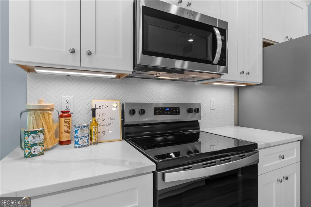 239 Abbotts Crossing Circle Property Photo 13