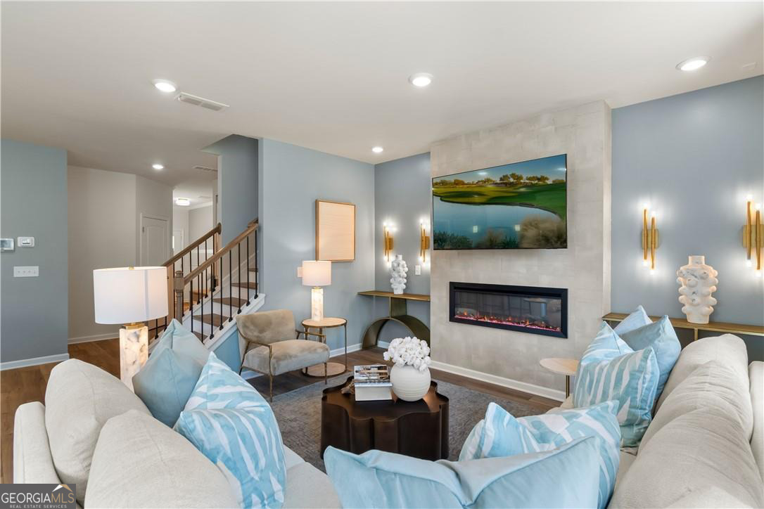 239 Abbotts Crossing Circle Property Photo 18