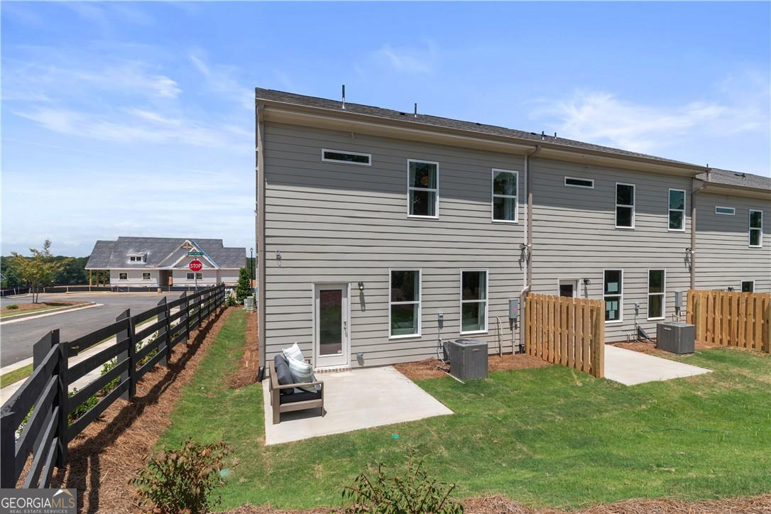 239 Abbotts Crossing Circle Property Photo 41