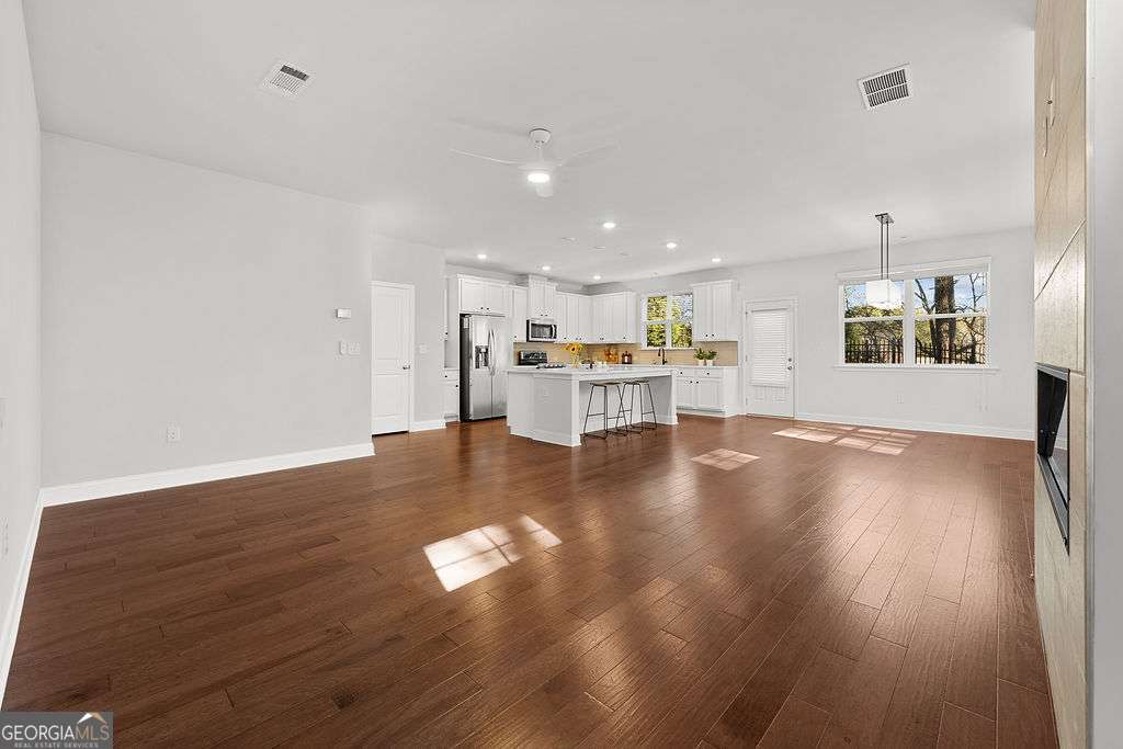 3592 Amarath Terrace Property Photo 7