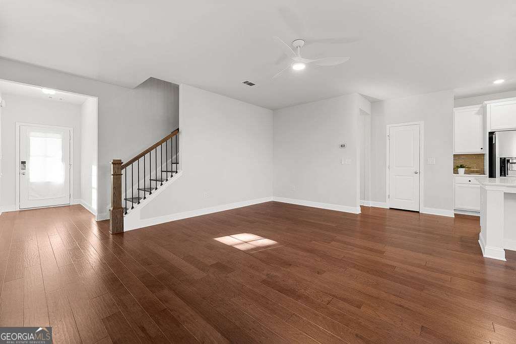 3592 Amarath Terrace Property Photo 9