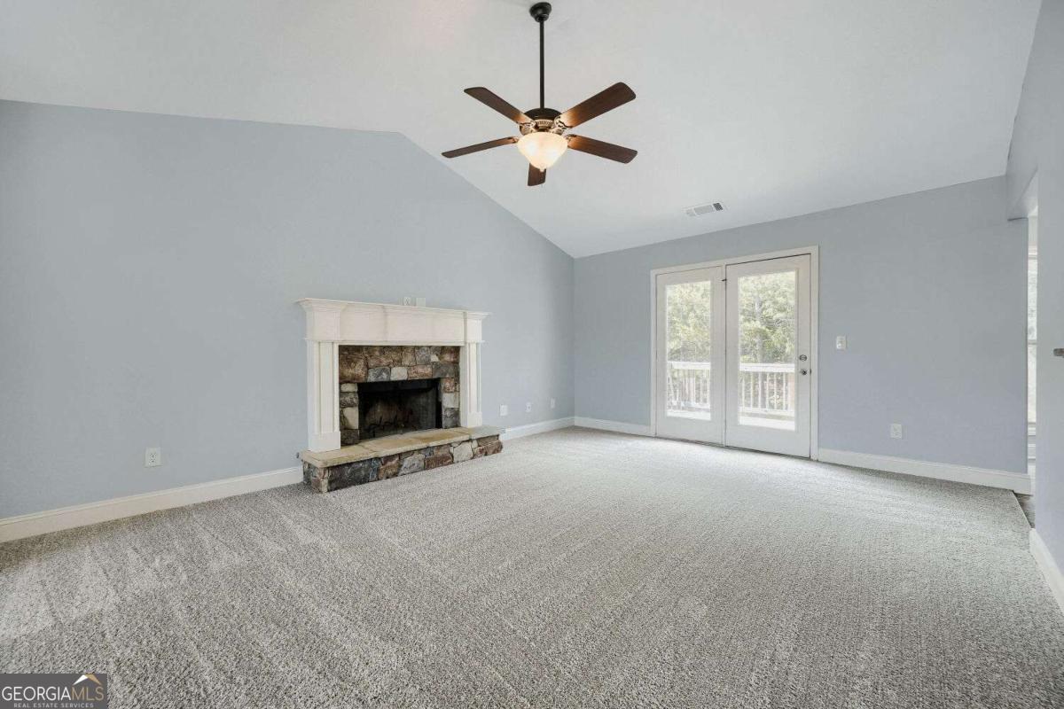 220 Betty Ann Lane Property Photo 6