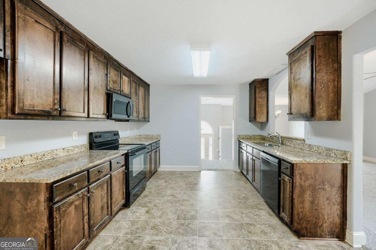 220 Betty Ann Lane Property Photo 7
