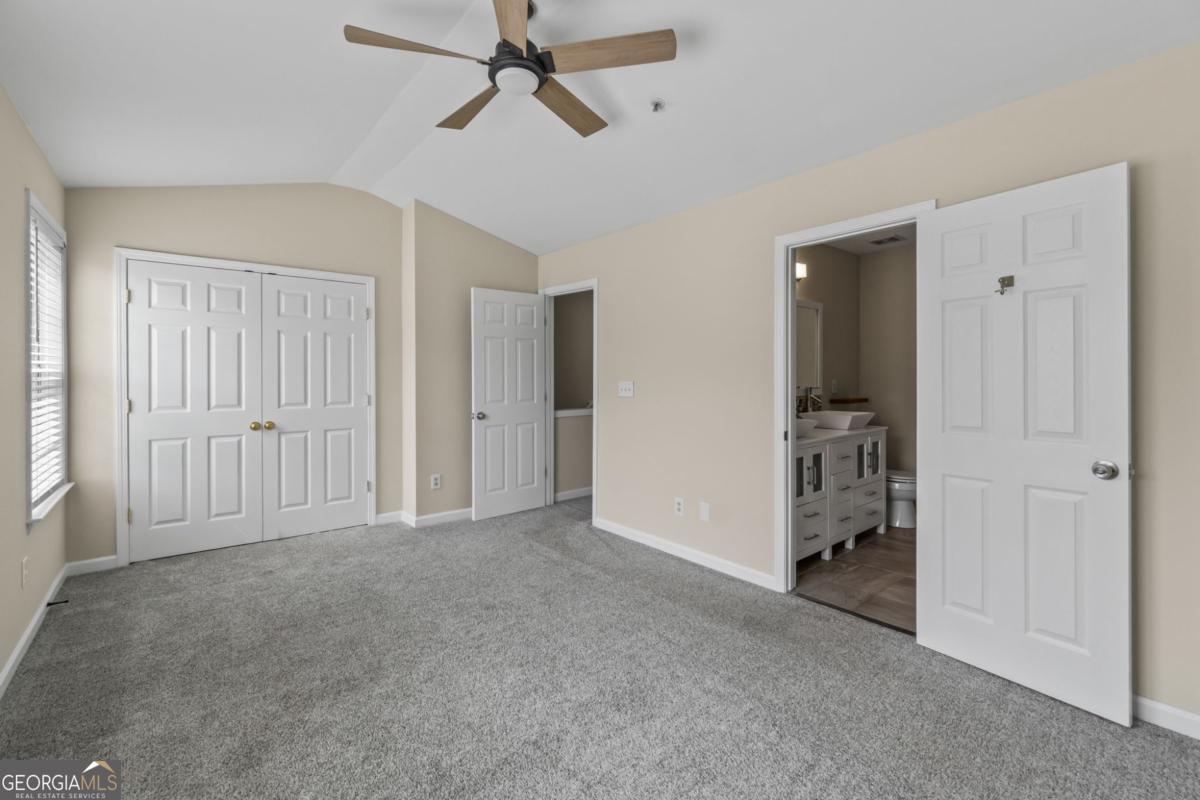 2215 Kilmington Square Property Photo 16
