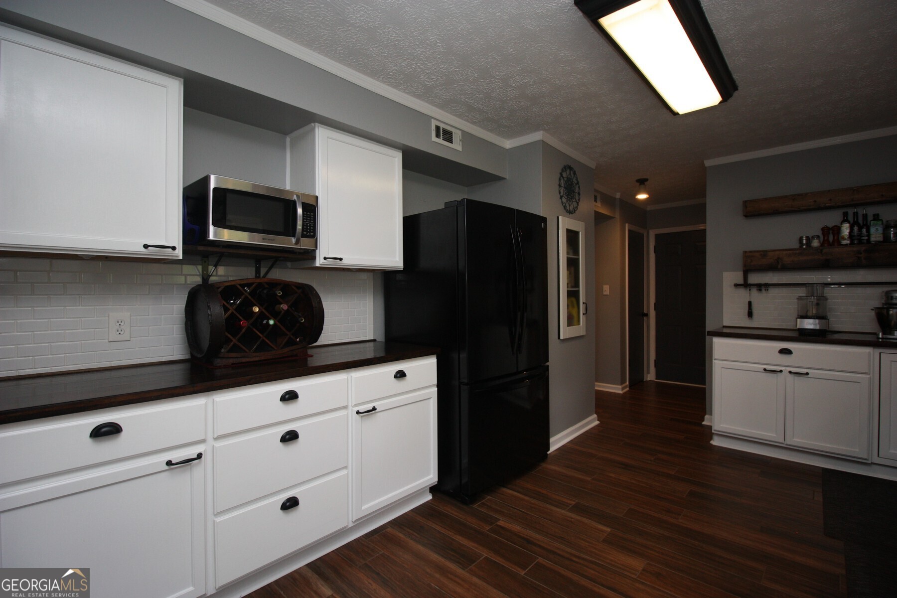 231 Murphy Road Property Photo 4